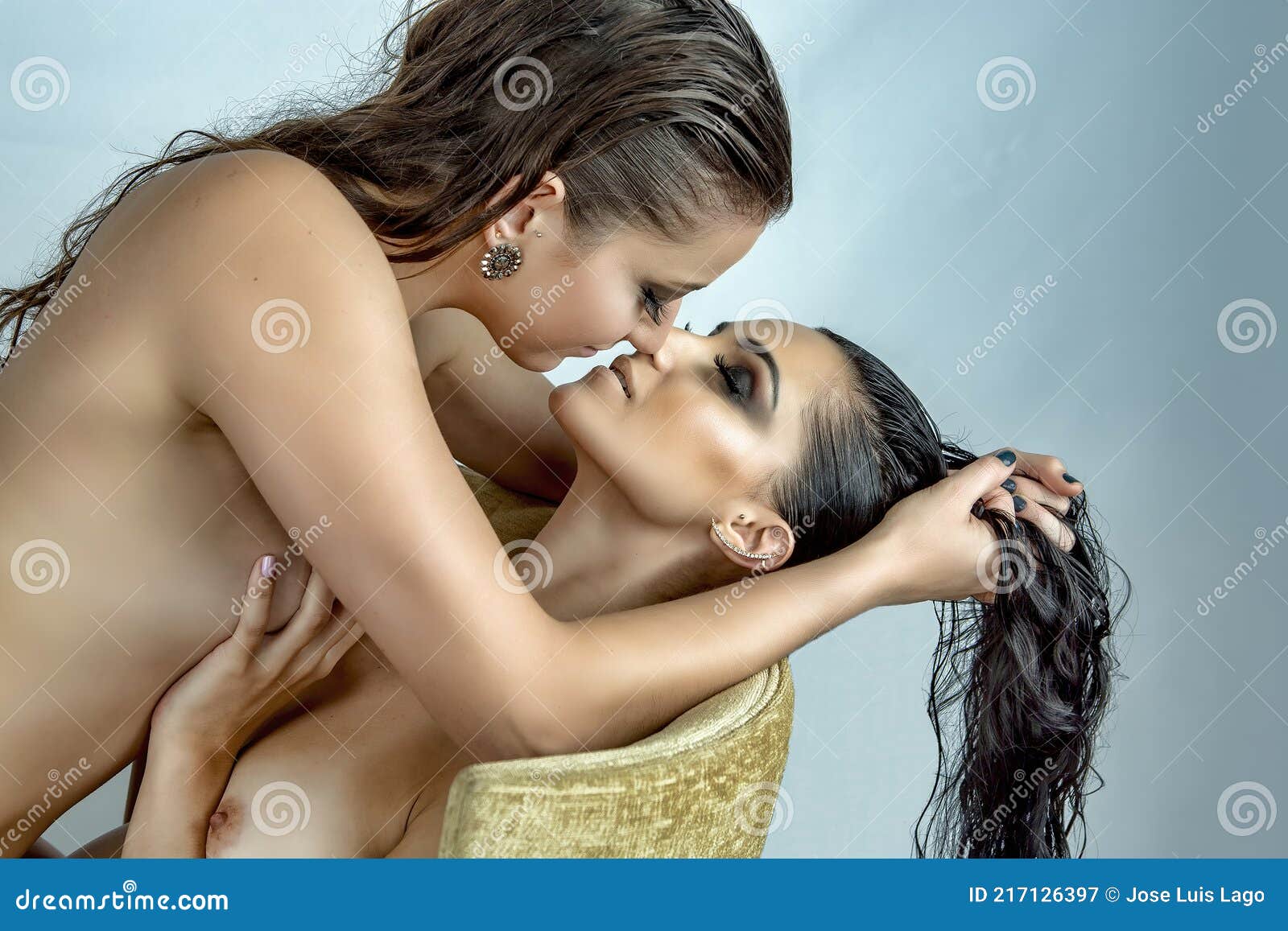 Naked Cute Lesbians