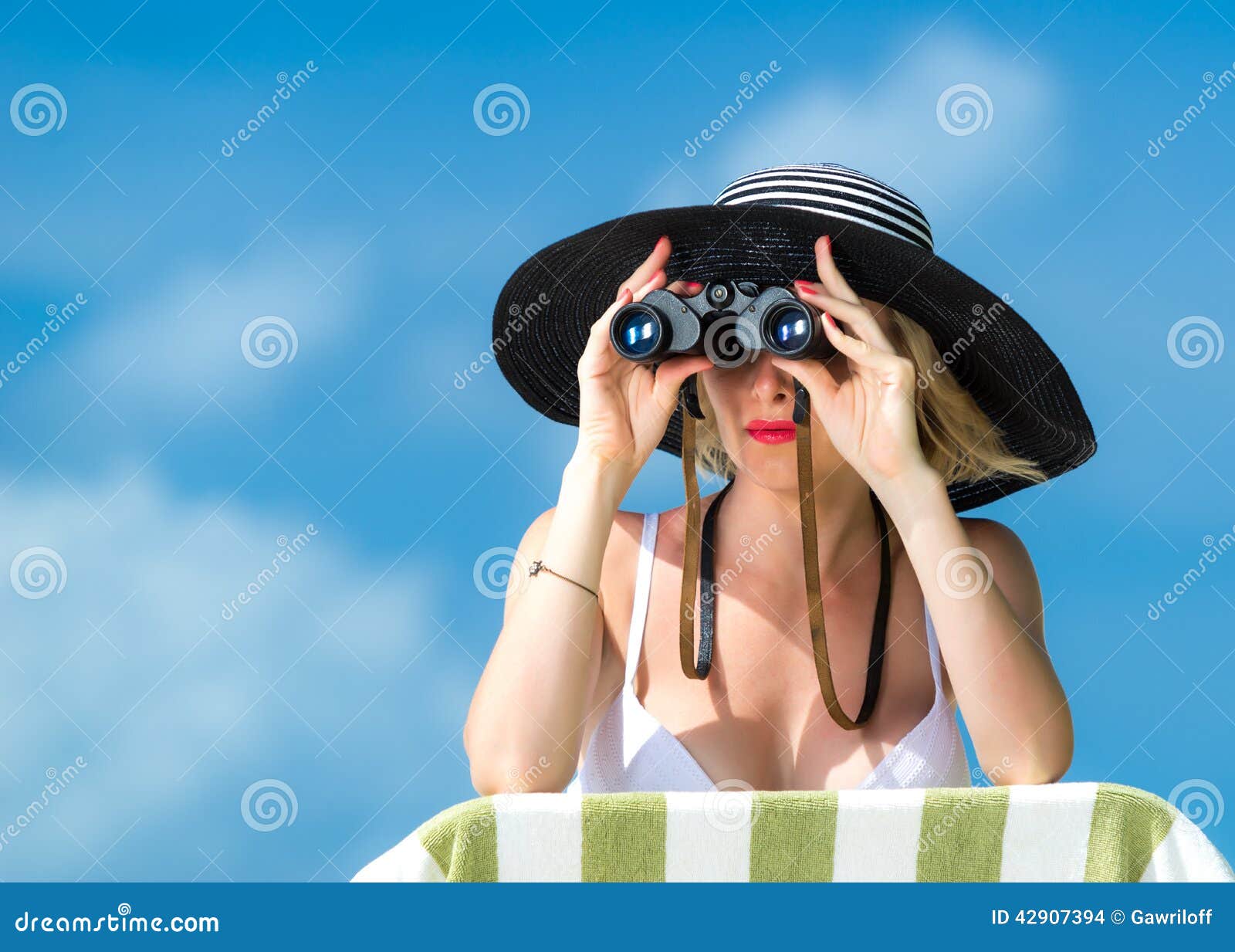 Famous pornstar lists Bikini woman with binoculars