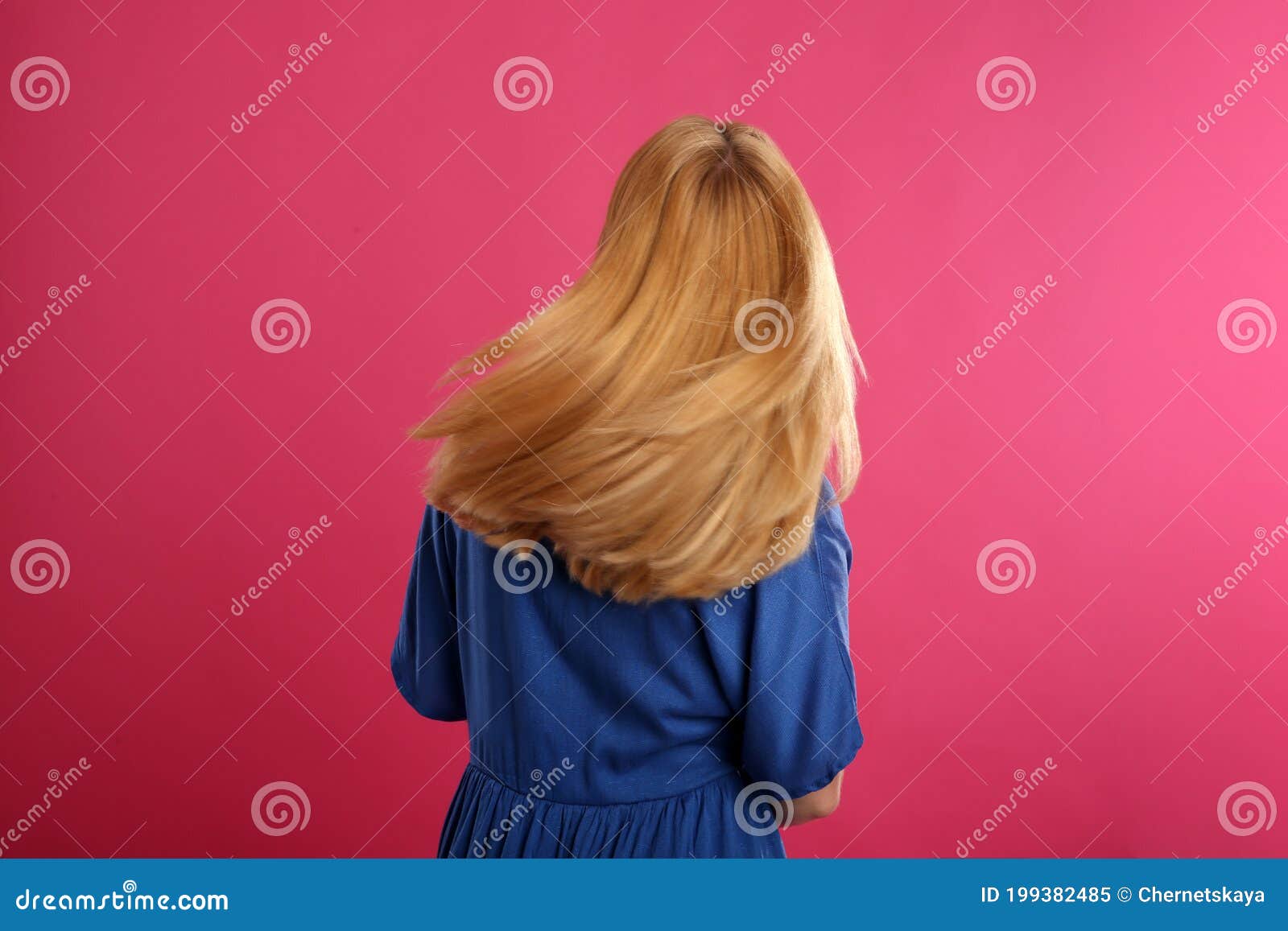 Blonde hair and pink frames - wide 1