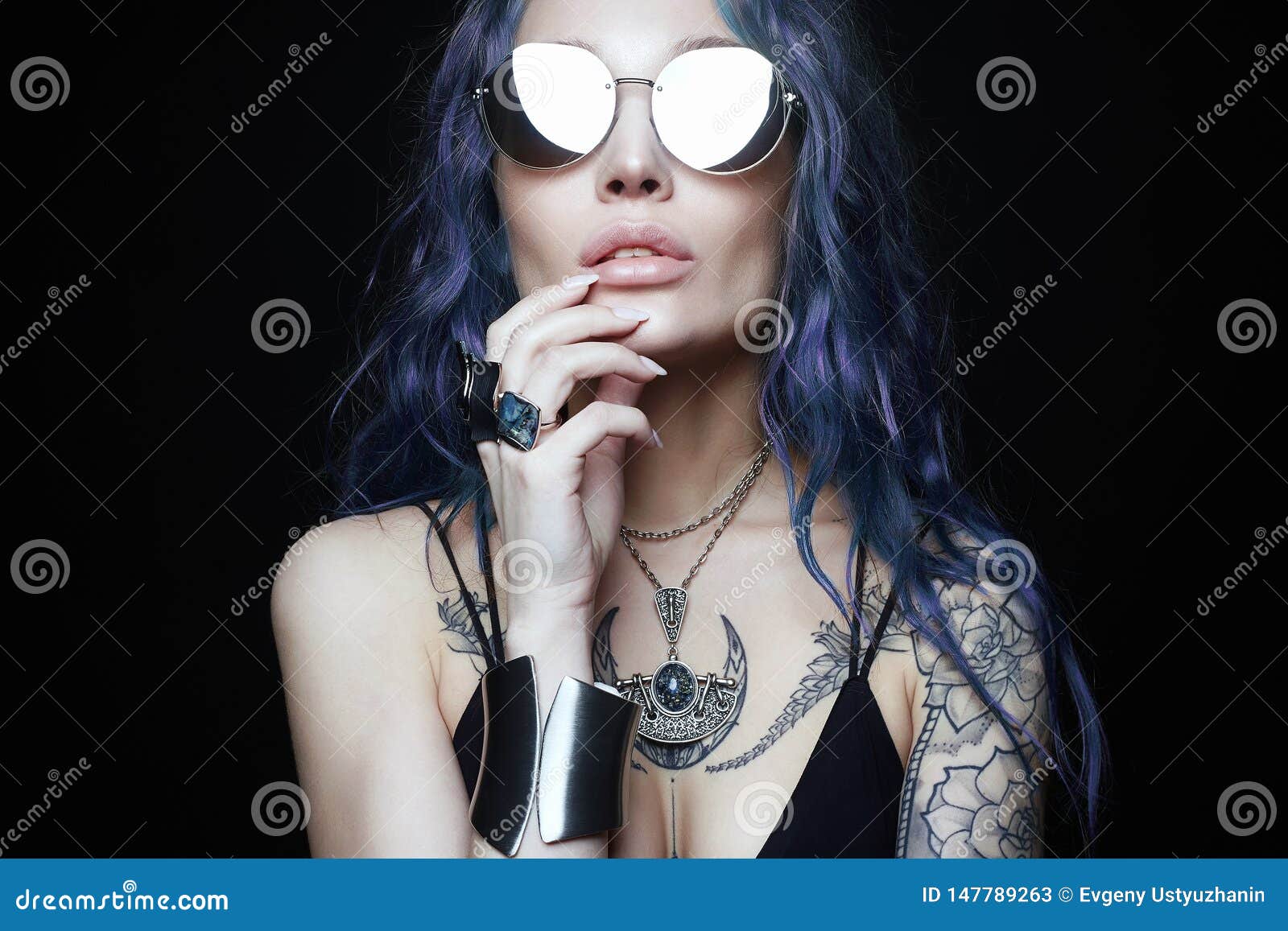 Blue hair tattoo HD - Getty Images - wide 2