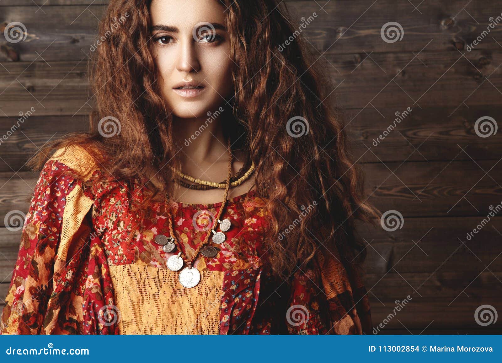 4,542 Curly Hair Indian Woman Stock Photos - Free & Royalty-Free Stock  Photos from Dreamstime