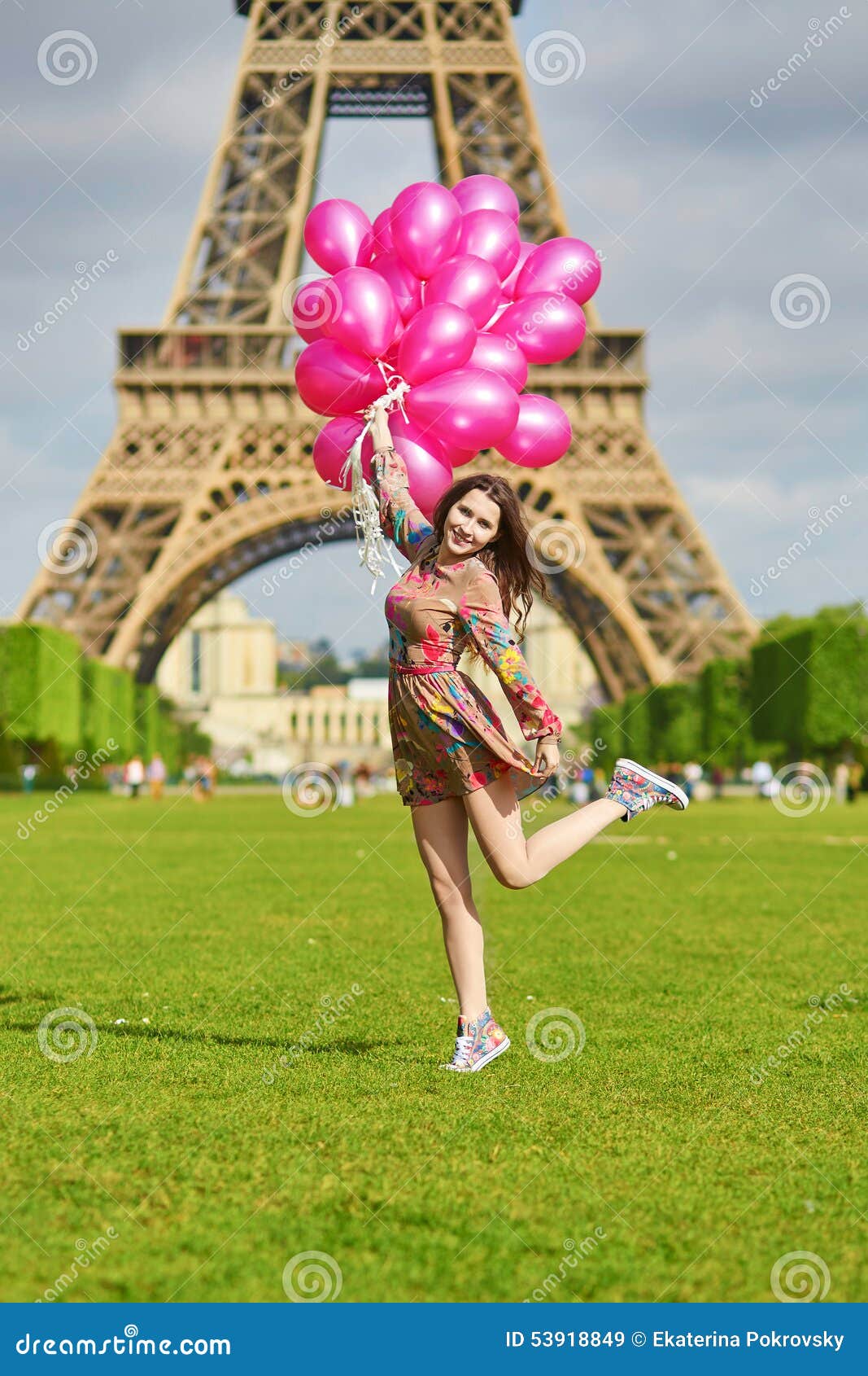 Beautiful Young Woman in Paris Stock Image - Image of balloon, freedom ...