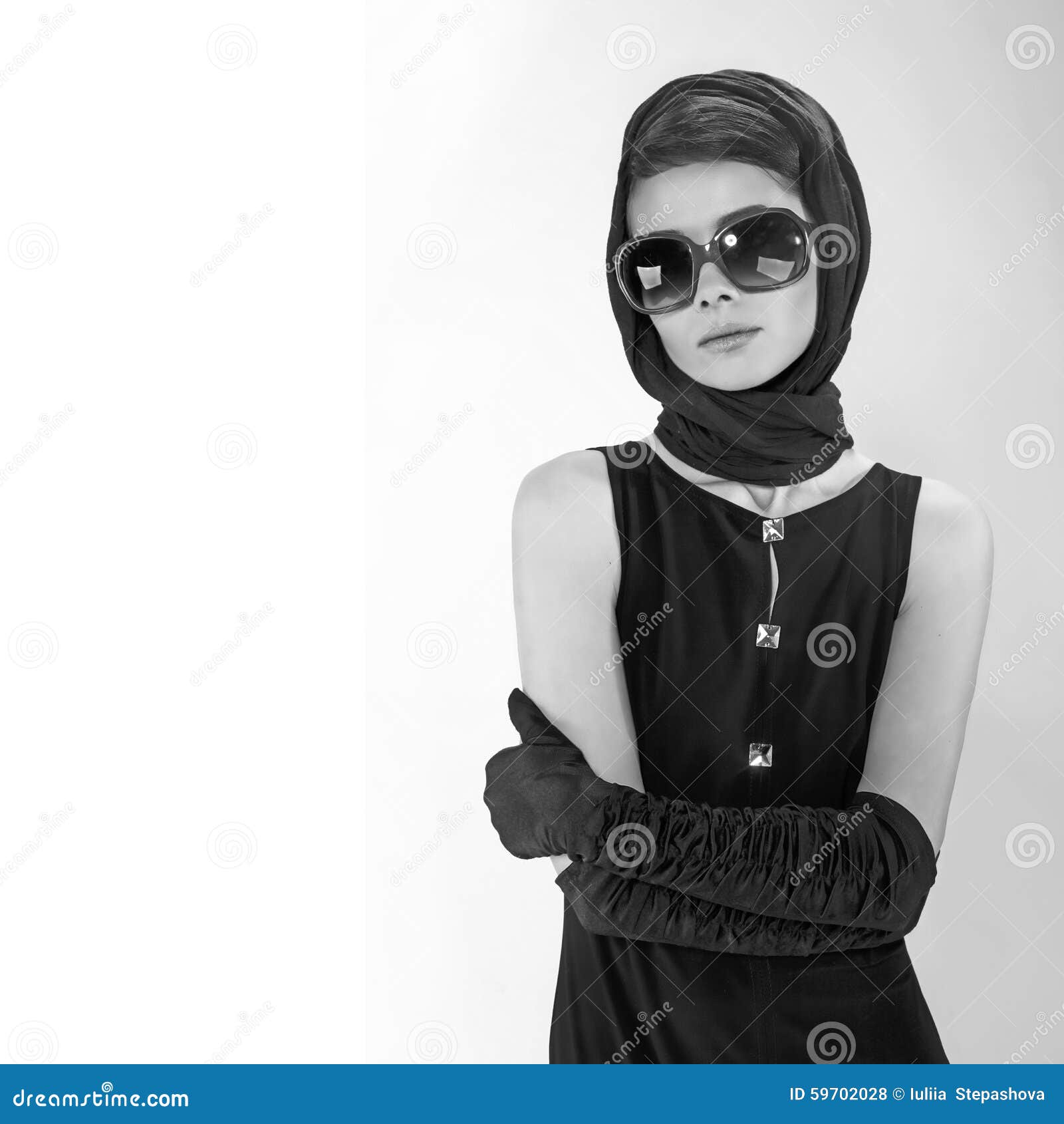 117 Audrey Hepburn Sunglasses Stock Photos - Free & Royalty-Free Stock  Photos from Dreamstime