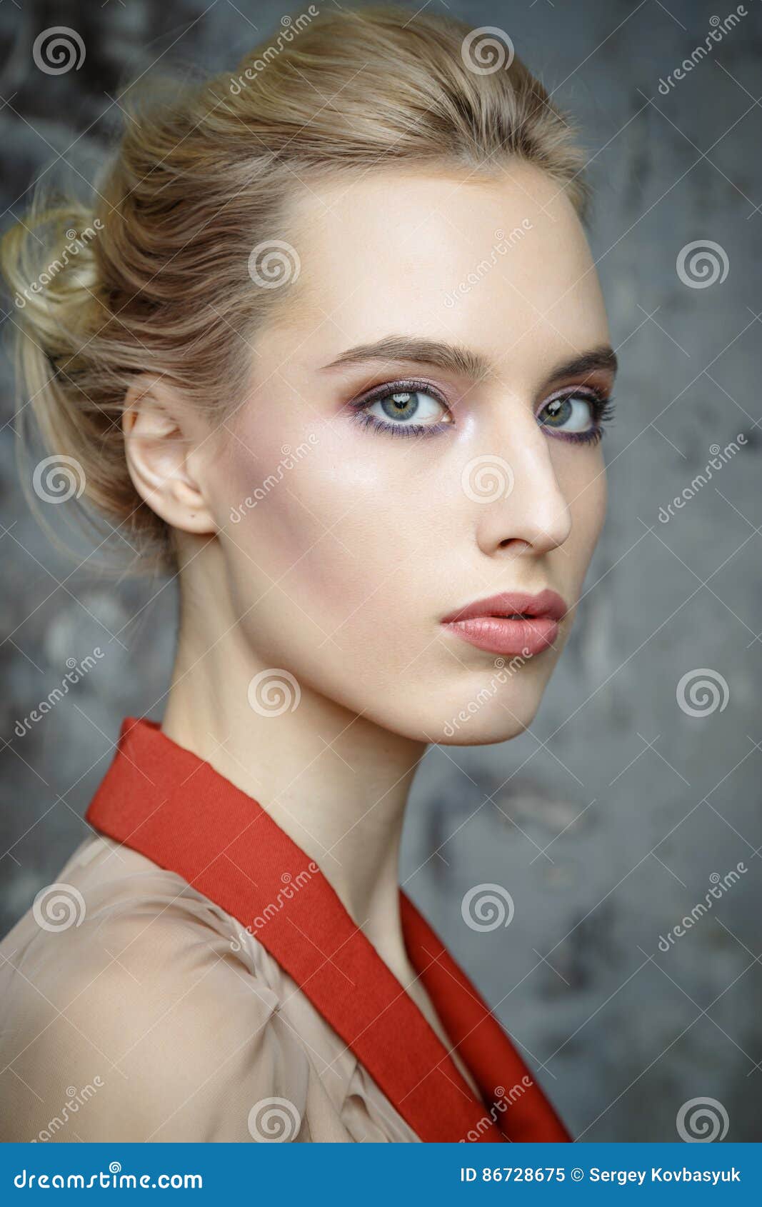 Beautiful young woman stock image. Image of hair, posing - 86728675