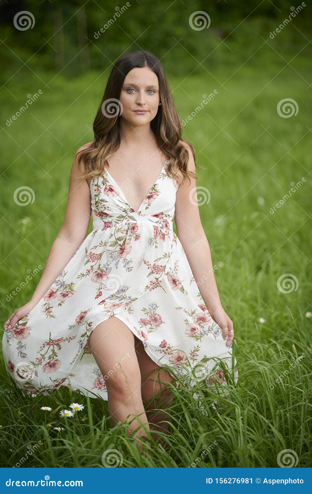 girl in sun dress