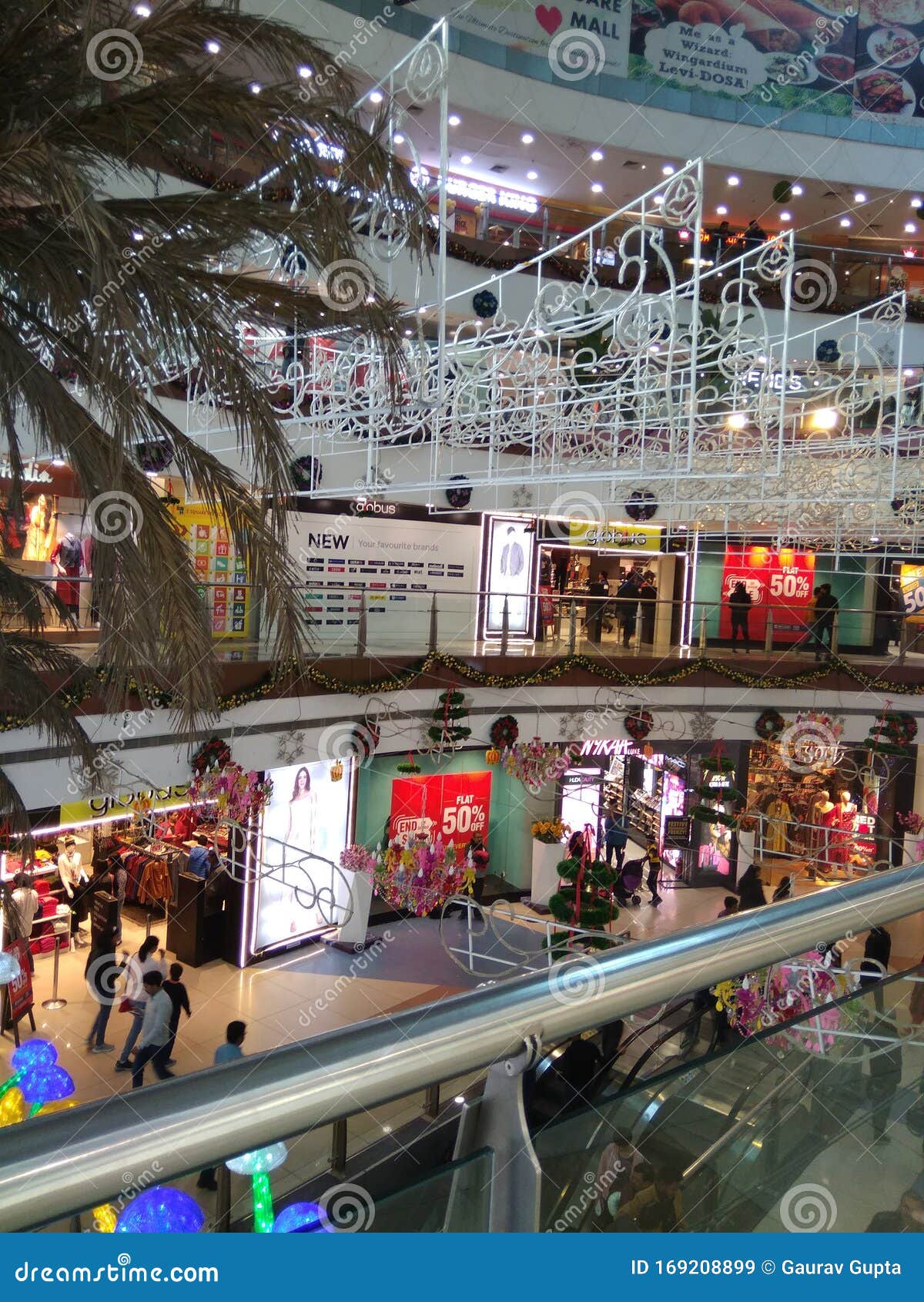 Kanpur so Beautiful Mall Z Square Editorial Stock Image - Image of colour,  biggest: 169208899