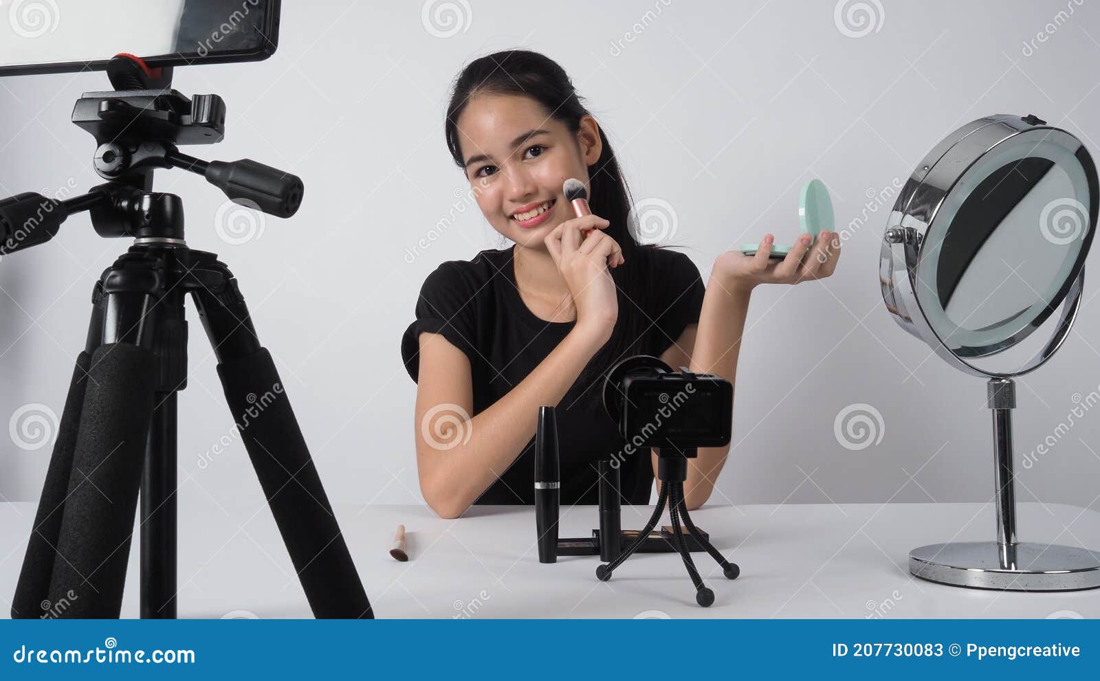 968 Blogger Youtuber Photos Free Royalty Free Stock Photos From Dreamstime 968 Blogger Youtuber Photos Free Royalty Free Stock Photos From Dreamstime