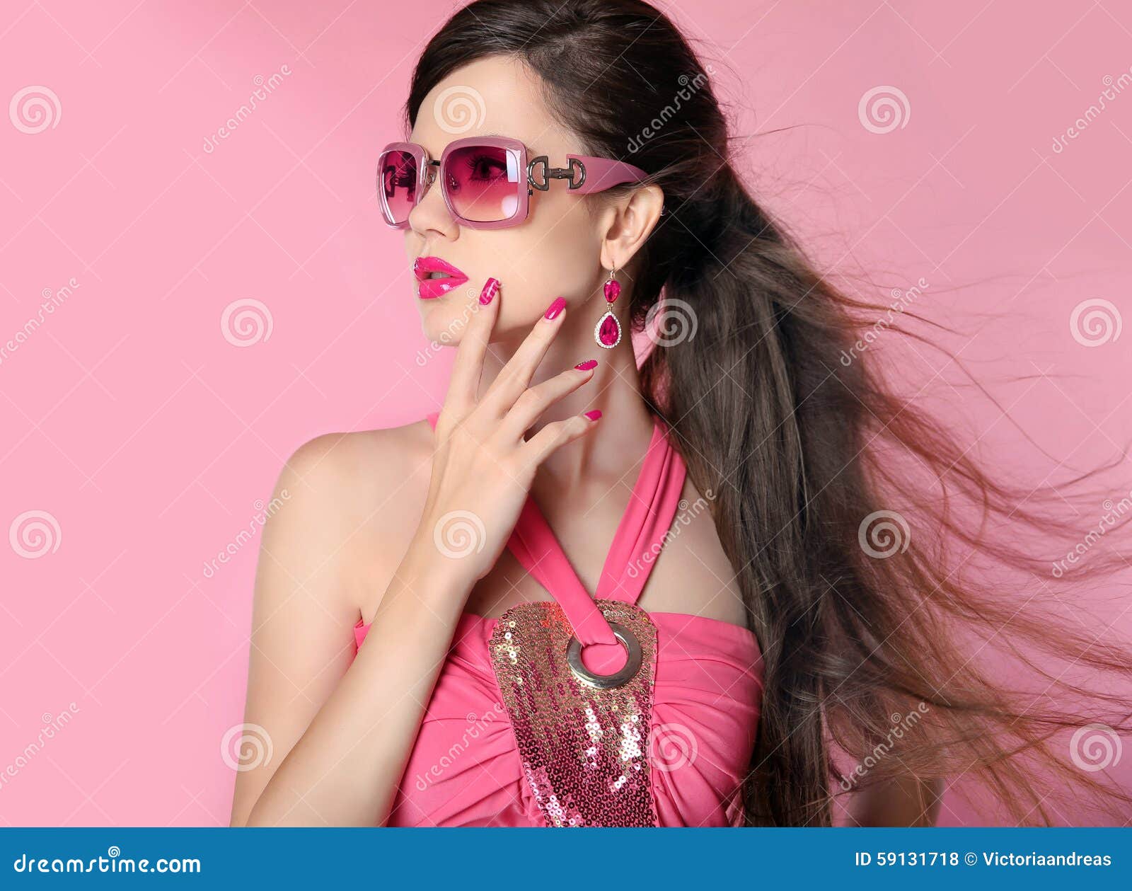beauty fashion model girl in sunglasses with bright makeup, long