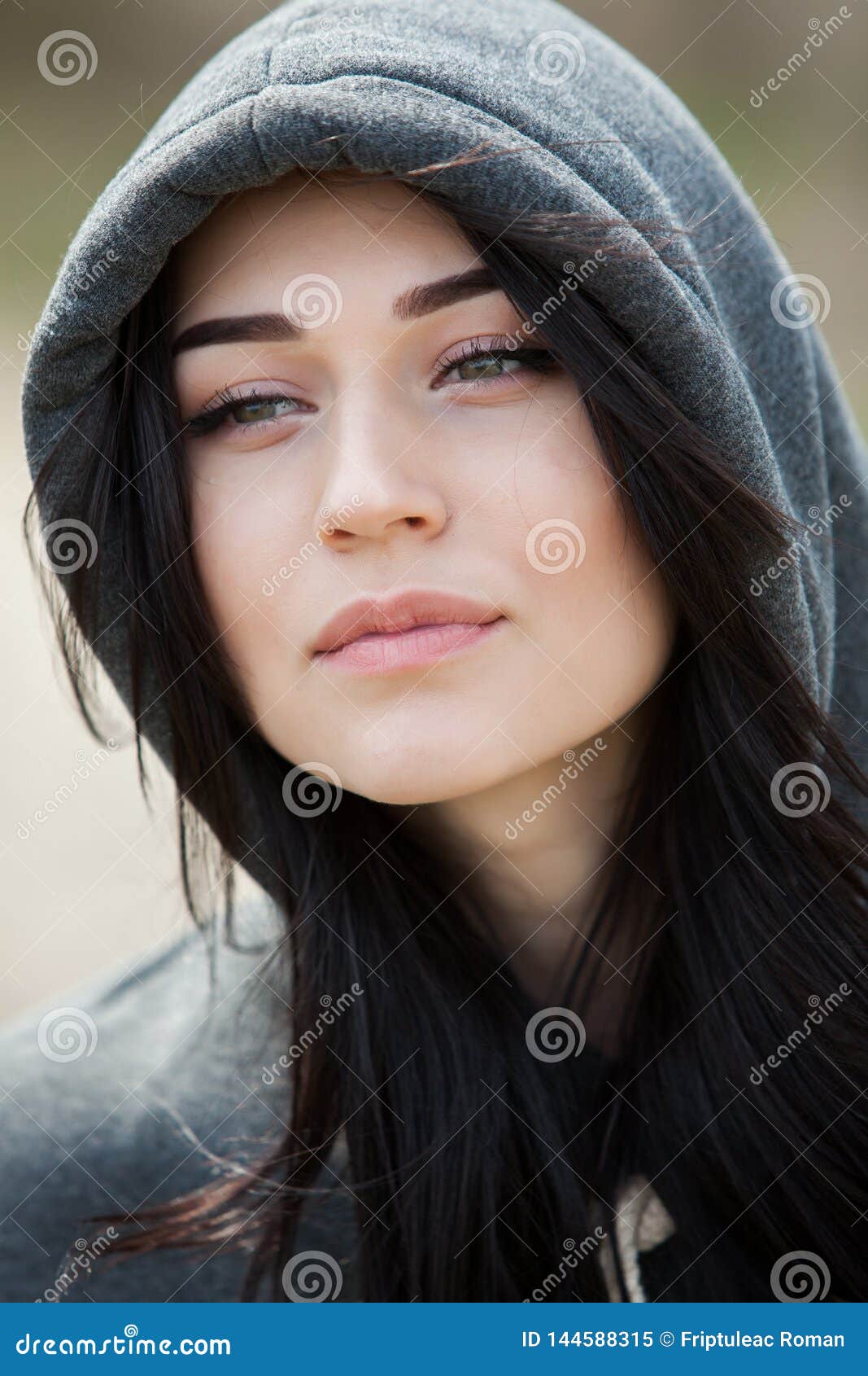 Beauty Fashion Portrait of Young Beautiful Brunette Girl with Long Black  Hair and Green Eyes. Beauty Portrait of Female Face with Stock Image -  Image of model, attractive: 144588315