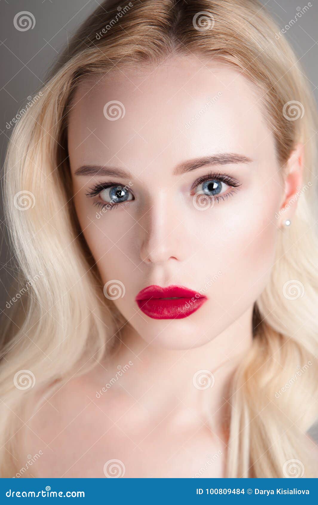 Beauty Model Girl with Perfect Make-up Red Lips and Blue Eyes Looking ...