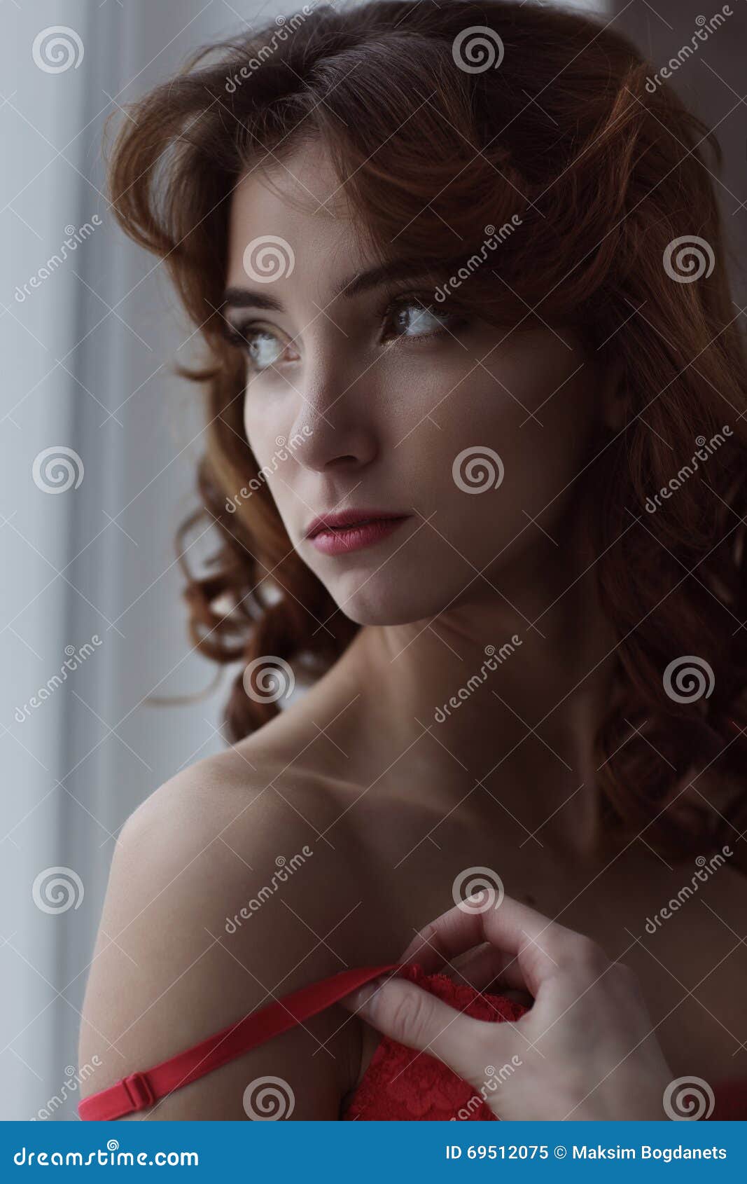 Beauty Portrait Of Sensual Brunette Woman Posing In Elegant Lingerie Stock Image Image Of Cute