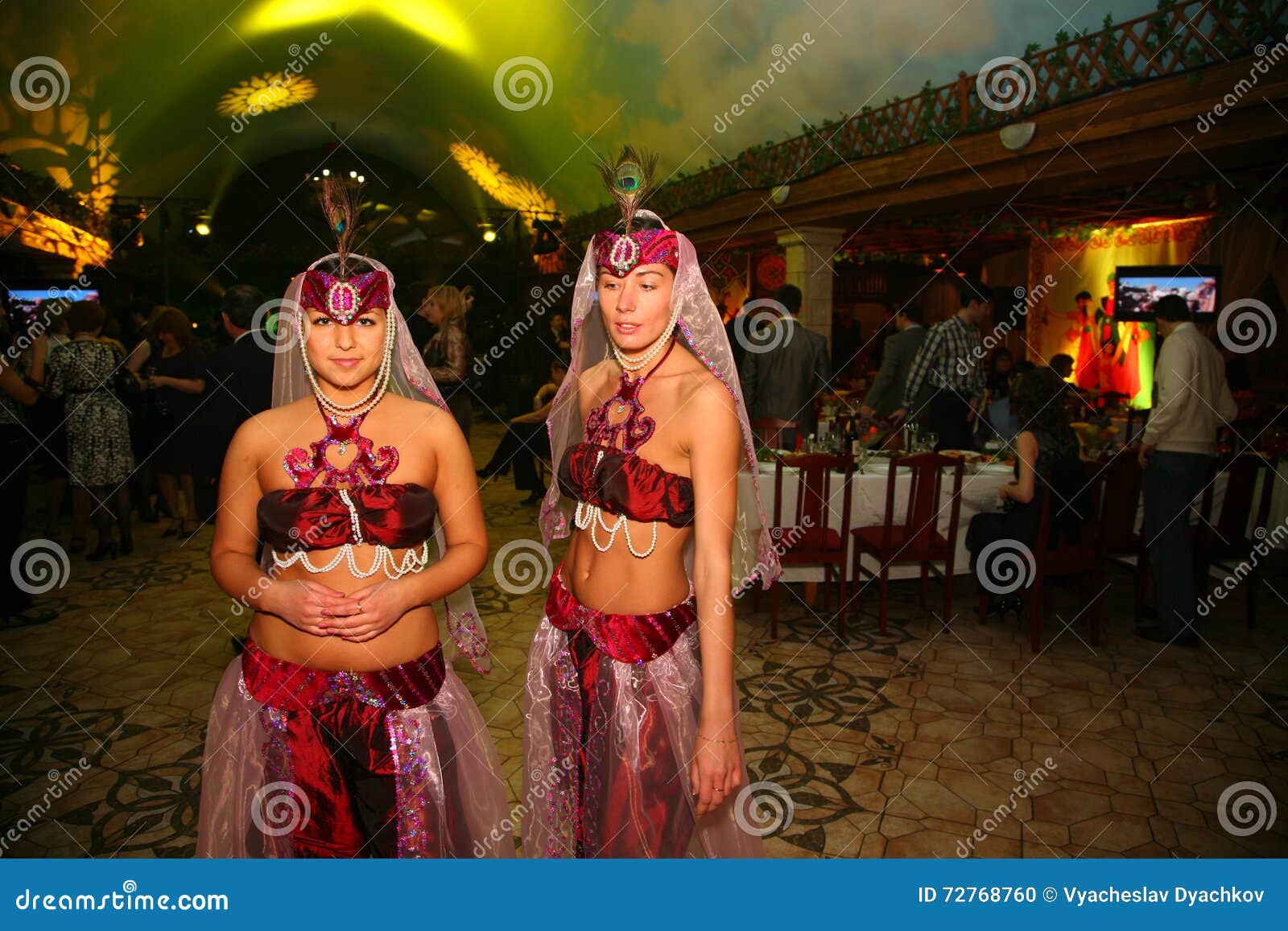 Beauty in the Sultan S Harem. Participants Dancing Show in Oriental Costumes. Editorial Image Image of dancer, costume: 72768760
