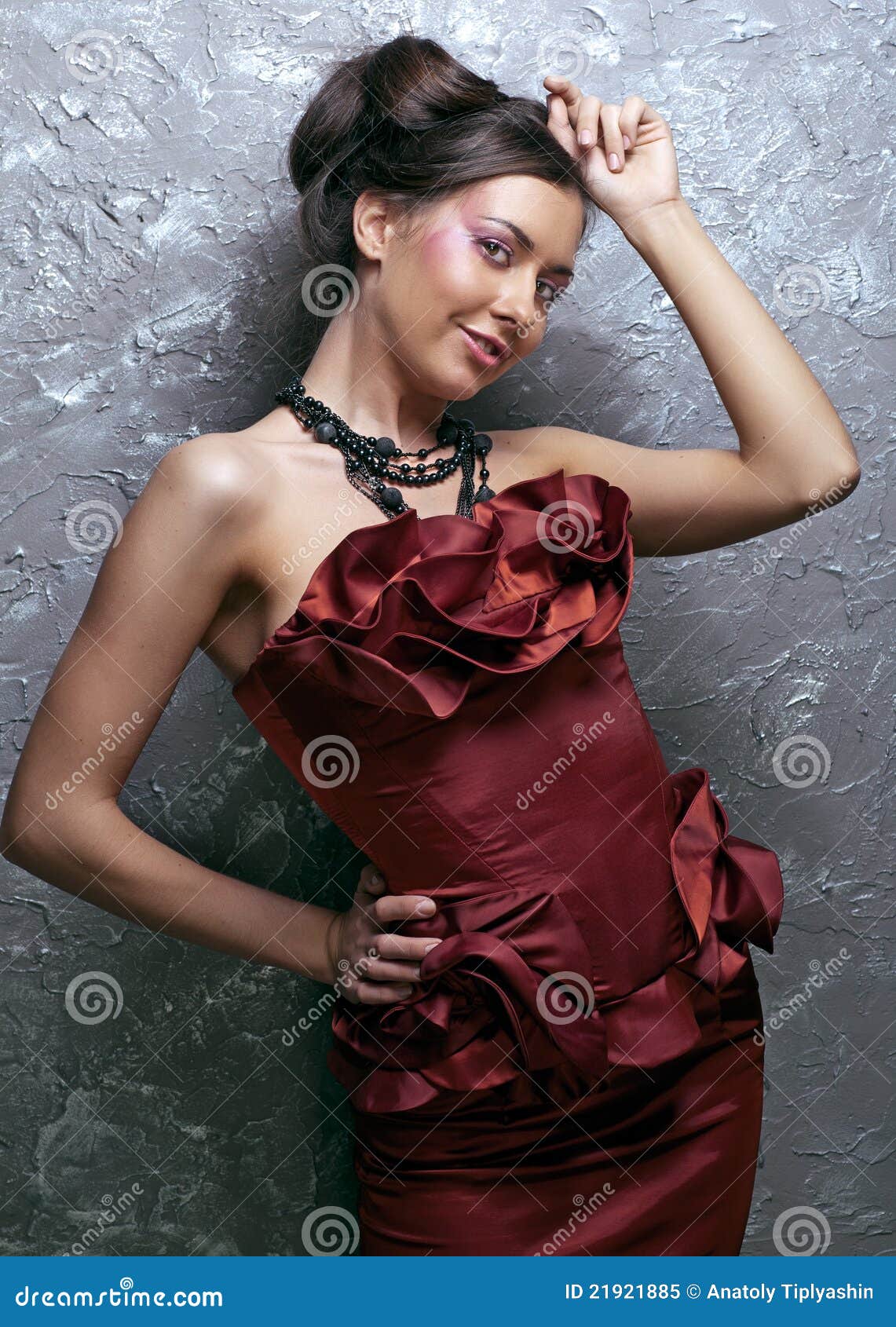 Beauty woman in red dress stock image. Image of hair - 21921885