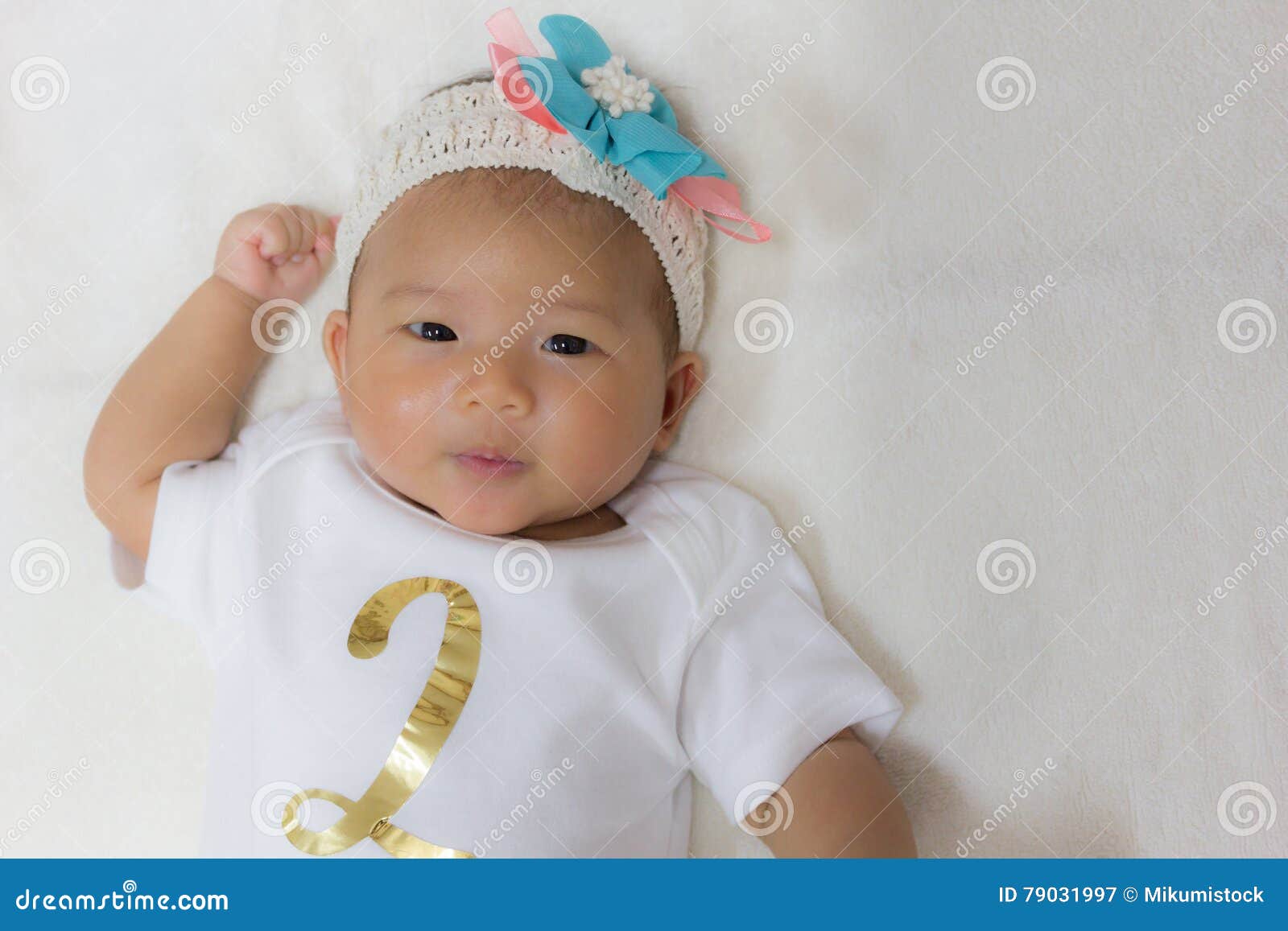 Bebe Lindo Asiatico Recien Nacido De Dos Meses Imagen De Archivo Imagen De Infante Llevado