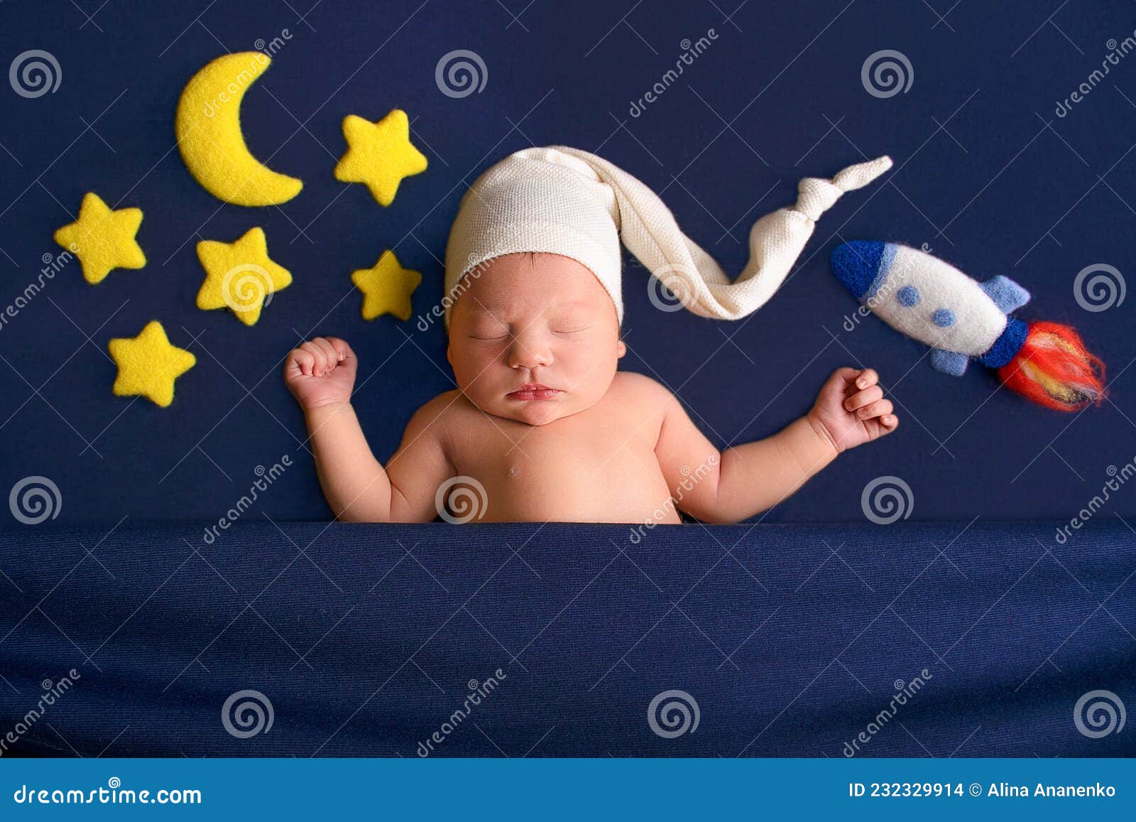 Bebé Recién Nacido Duerme Bebé Con Un Disfraz Niño Pequeño Lindo