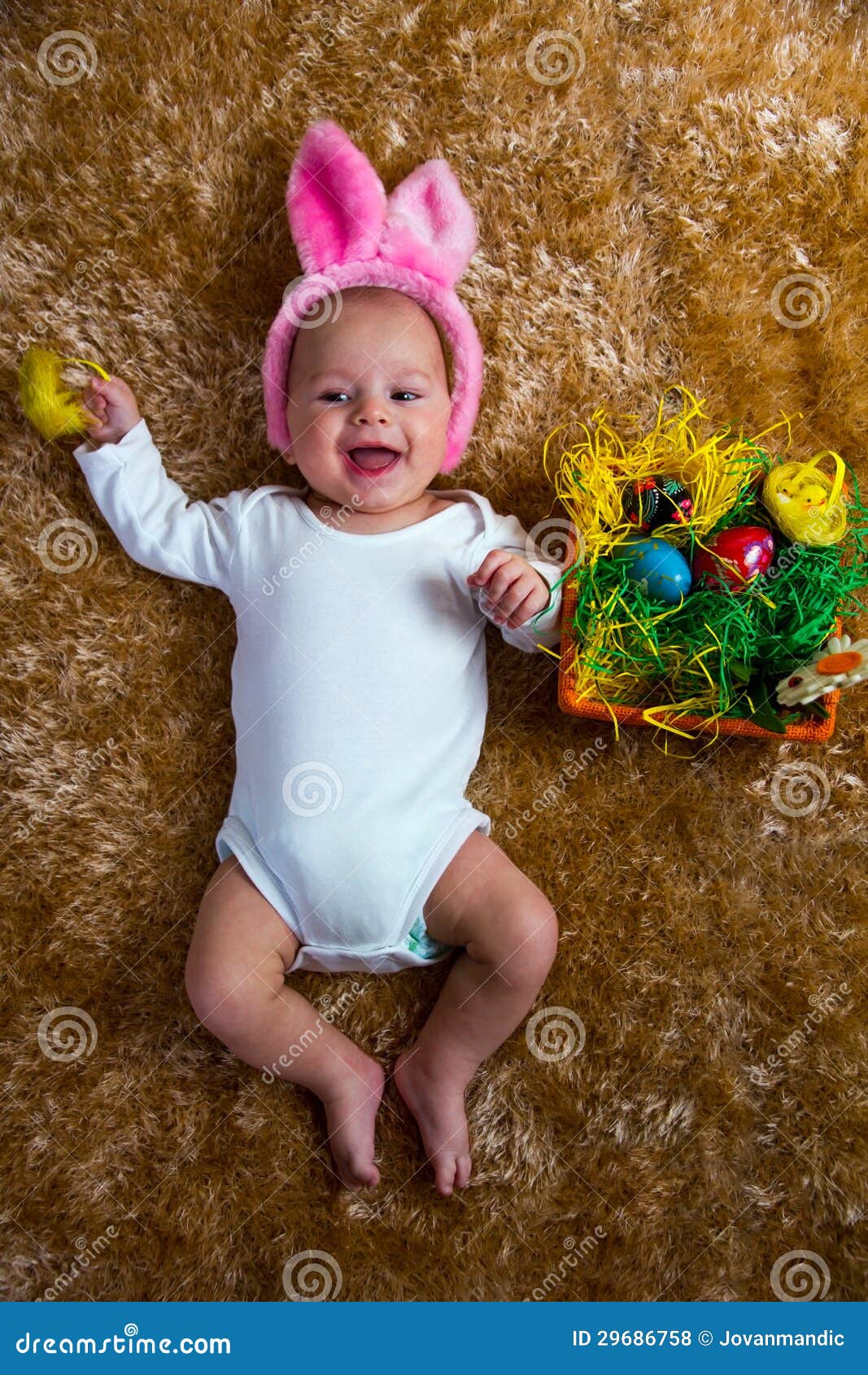 Medicina vertical Hollywood Bebé Vestido Como El Conejito De Pascua Foto de archivo - Imagen de peludo, alineada: 29686758 Medicina vertical Hollywood Bebé Vestido Como El Conejito De Pascua Foto de archivo - Imagen de peludo, alineada: 29686758