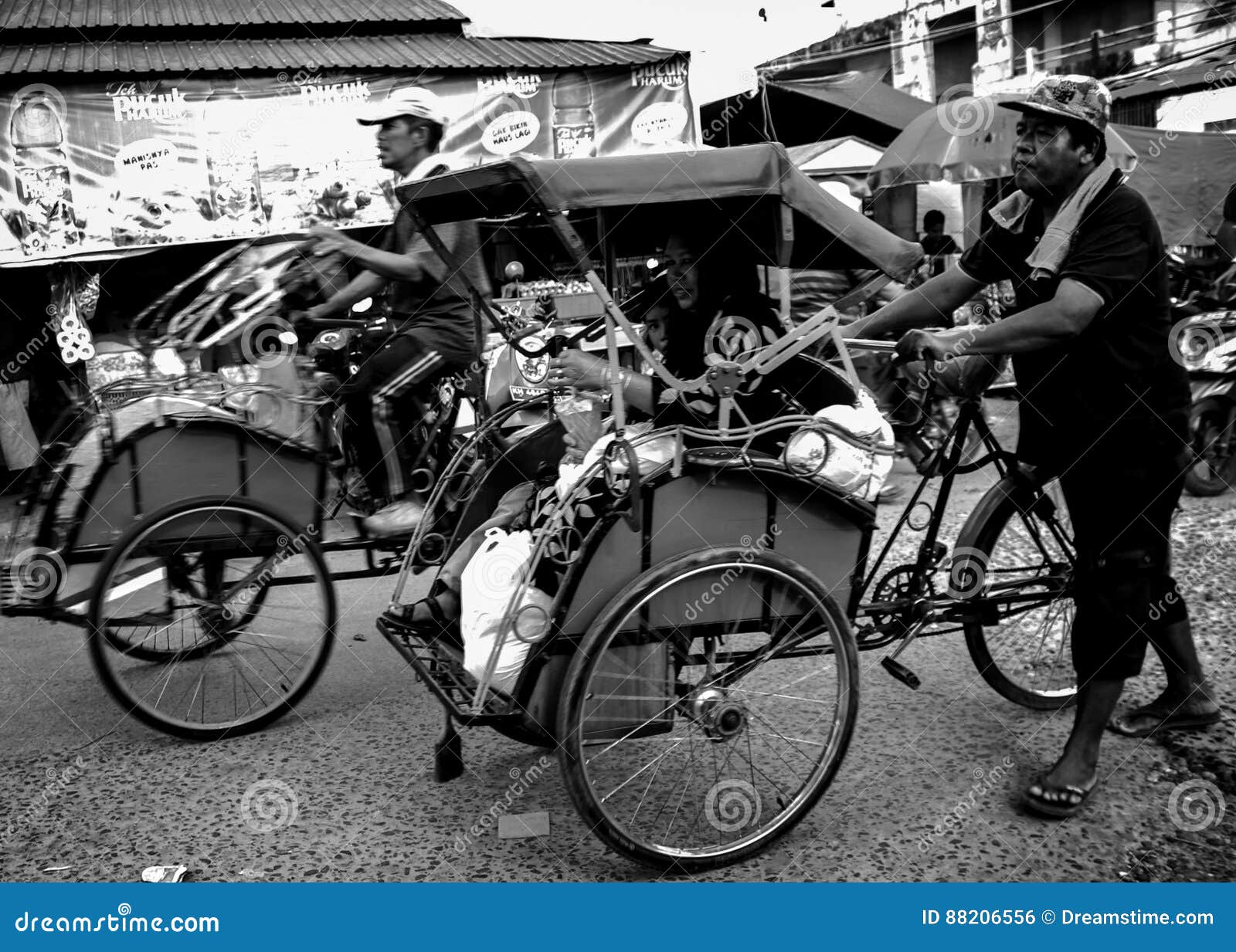 Becak asli indonesia editorial photo. Image of becak - 88206556