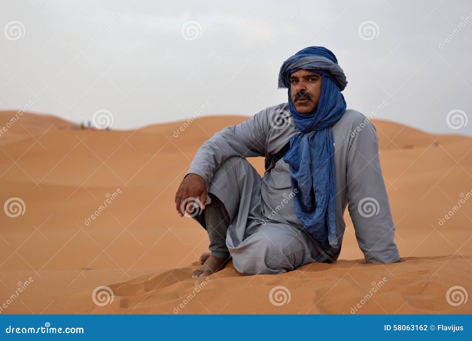 Bedouin Man Wears Traditional Clothing in Sahara Desert Editorial  Photography - Image of arabic, moroccan: 58063162