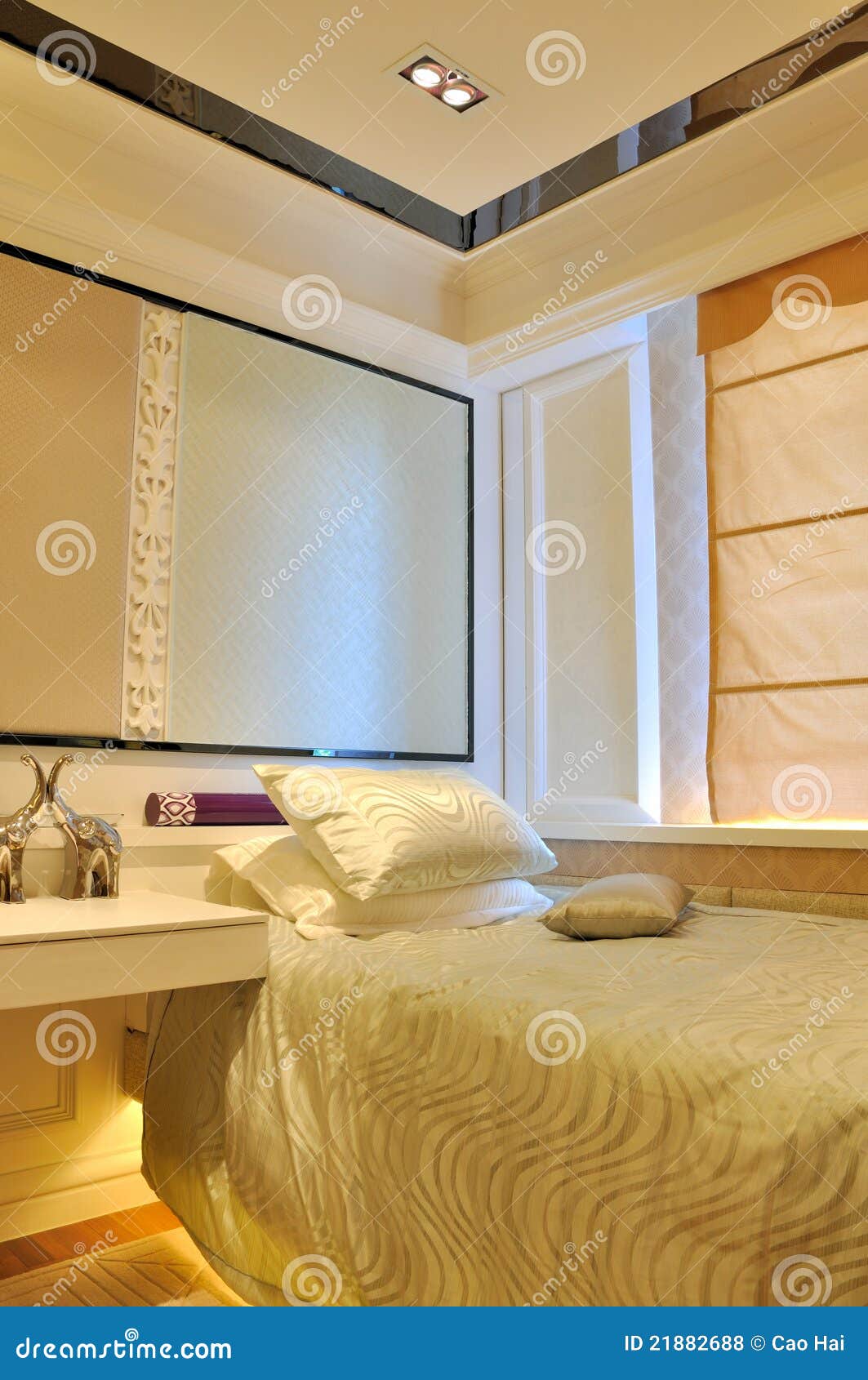 Bedroom Ornaments and Decoration Stock Photo - Image of featured, life