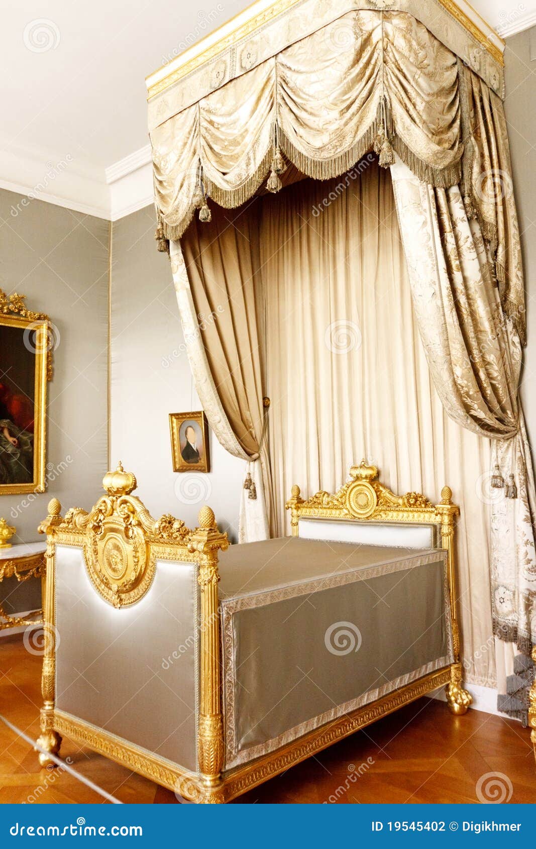 bedroom with royal canopy bed