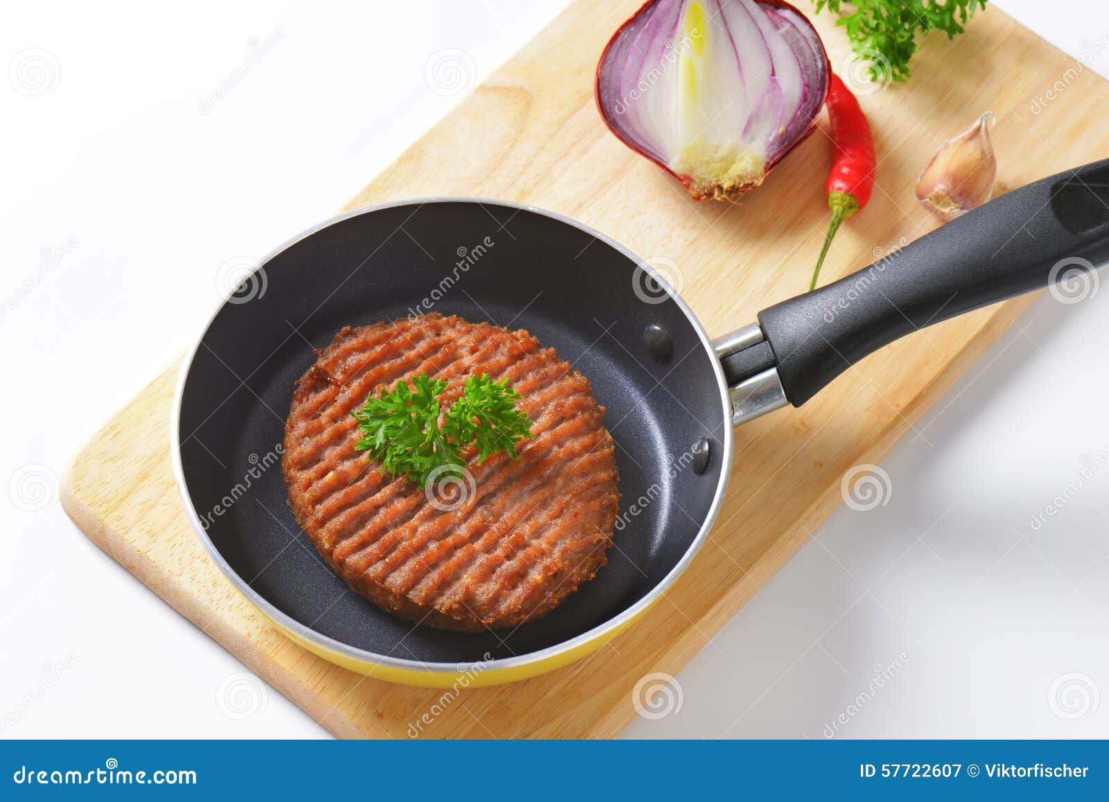 Beef burger patty in pan stock image. Image of view, patty 57722607
