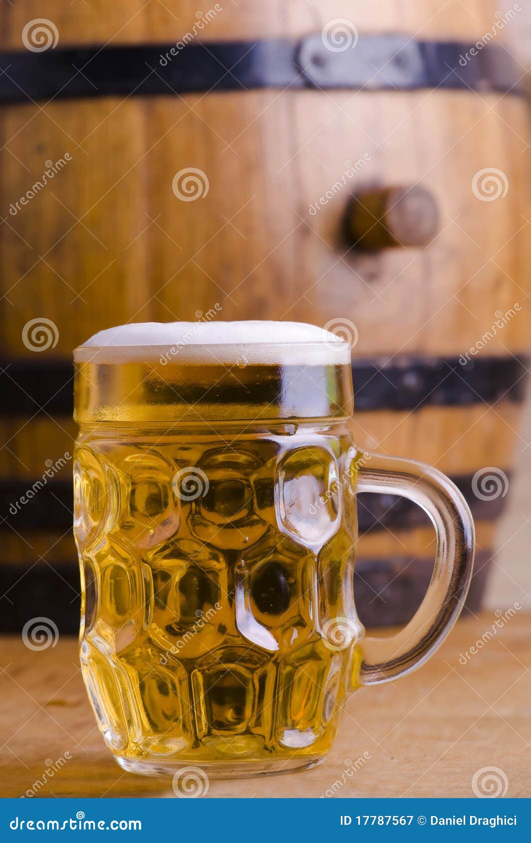 Beer barrel. stock image. Image of still, alcoholic, pint 17787567