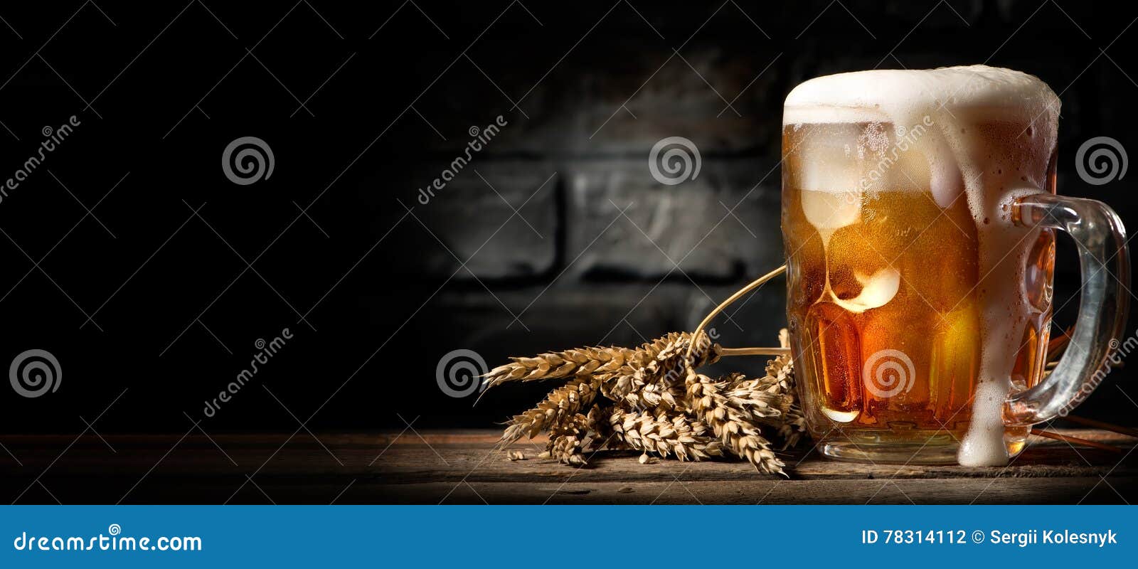 beer in mug on table