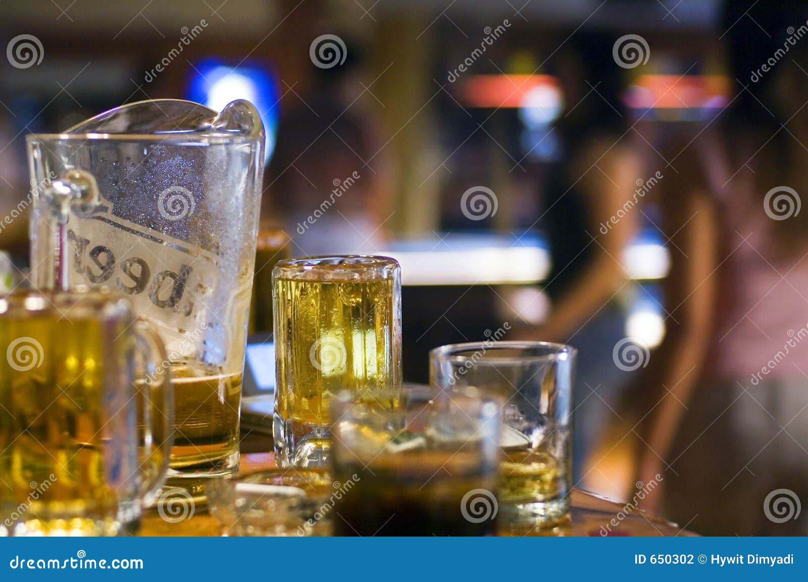 Beer in the pool bar stock photo. Image of cocktail, parties 650302