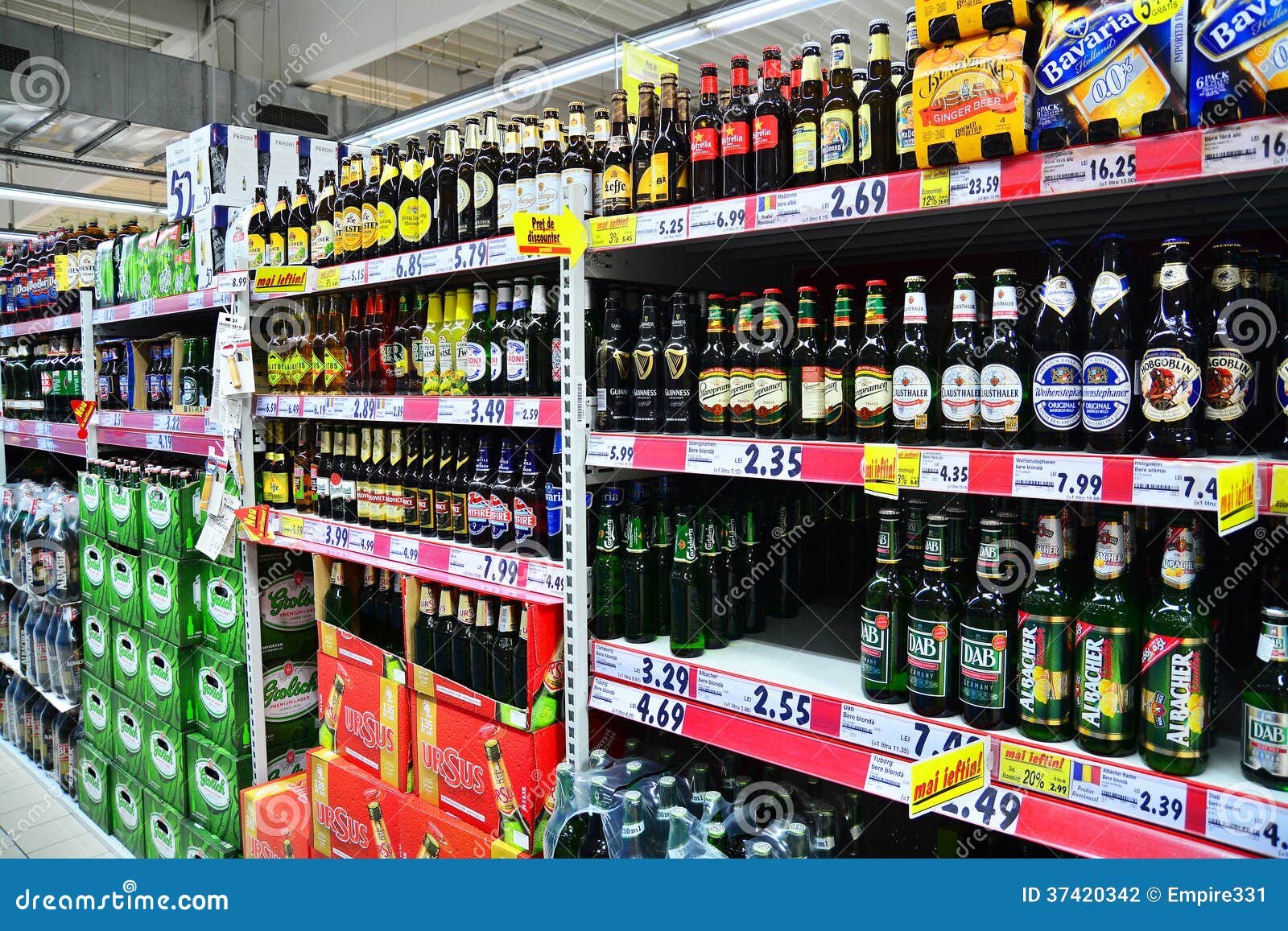 Beer store editorial photography. Image of alcohol, drink 37420342