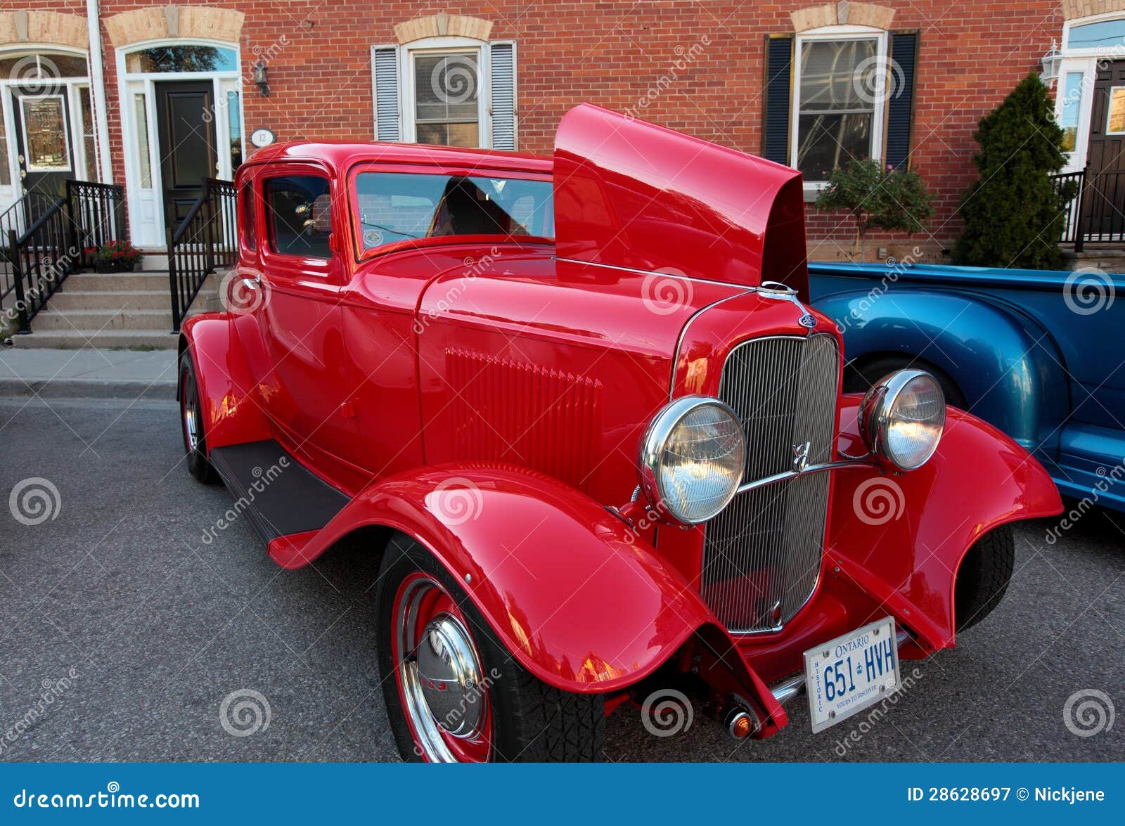 Beheizter Stab der Weinlesefurt. GEORGETOWN, ONTARIO - 17. AUGUST: Die Ansicht eines beheizten Stabes Fords wird am Klassiker-Car Show am 17. August 2012 in Georgetown, Ontario gezeigt.