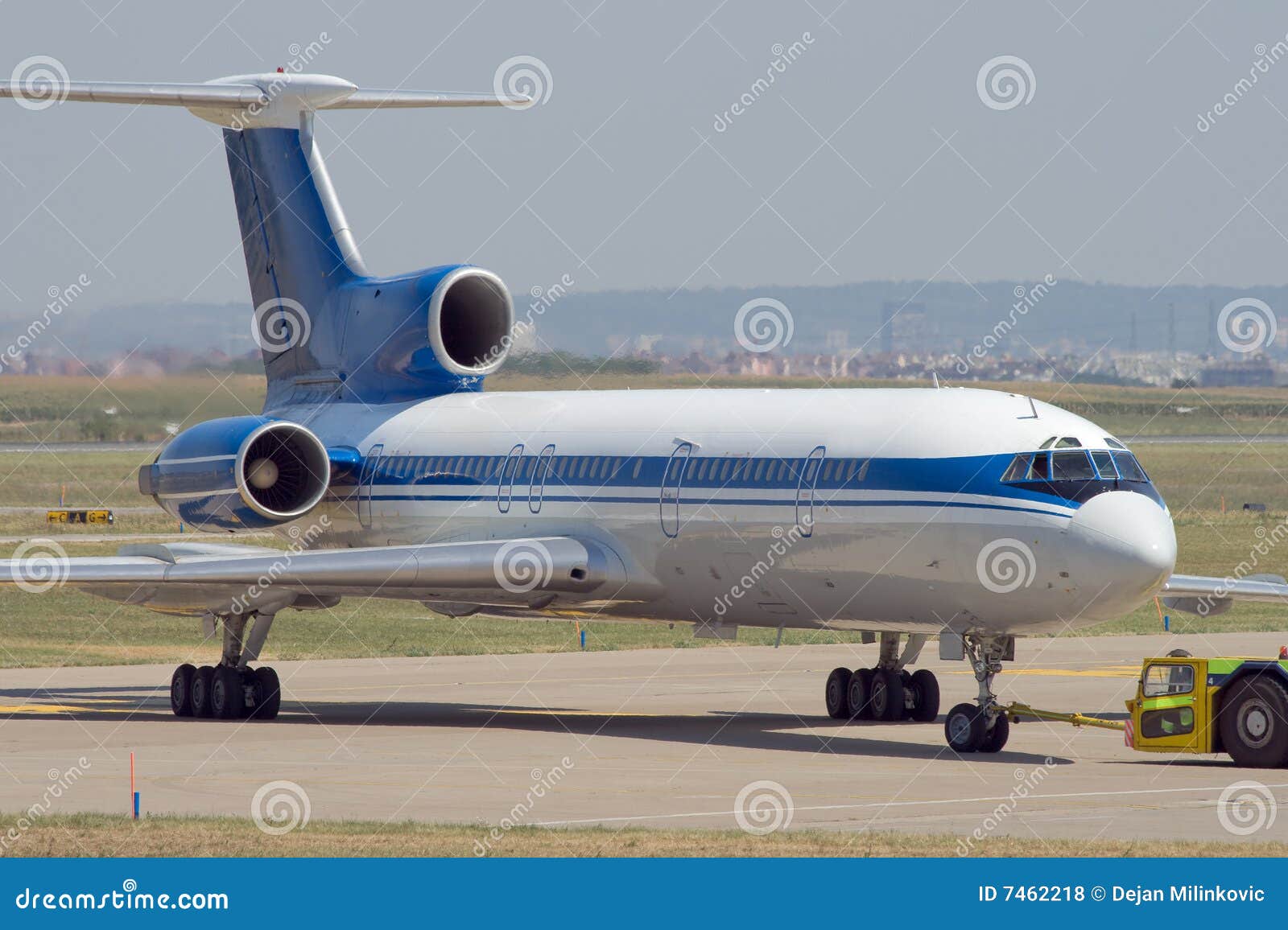 Being pushed from the gate stock photo. Image of aerodrome 7462218