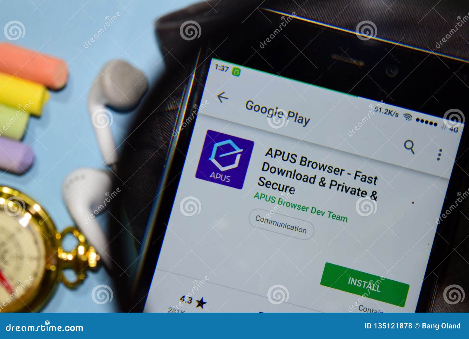 Apus Browser Fast Download Private Secure Dev App With Magnifying On Smartphone Screen Editorial Stock Photo Image Of Freeware Illustrativeeditorial