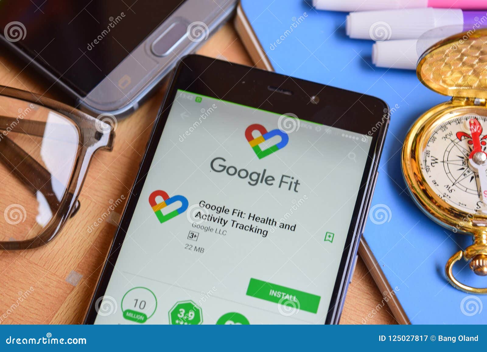 Google Fit Health and Activity Tracking Dev Application on Smartphone