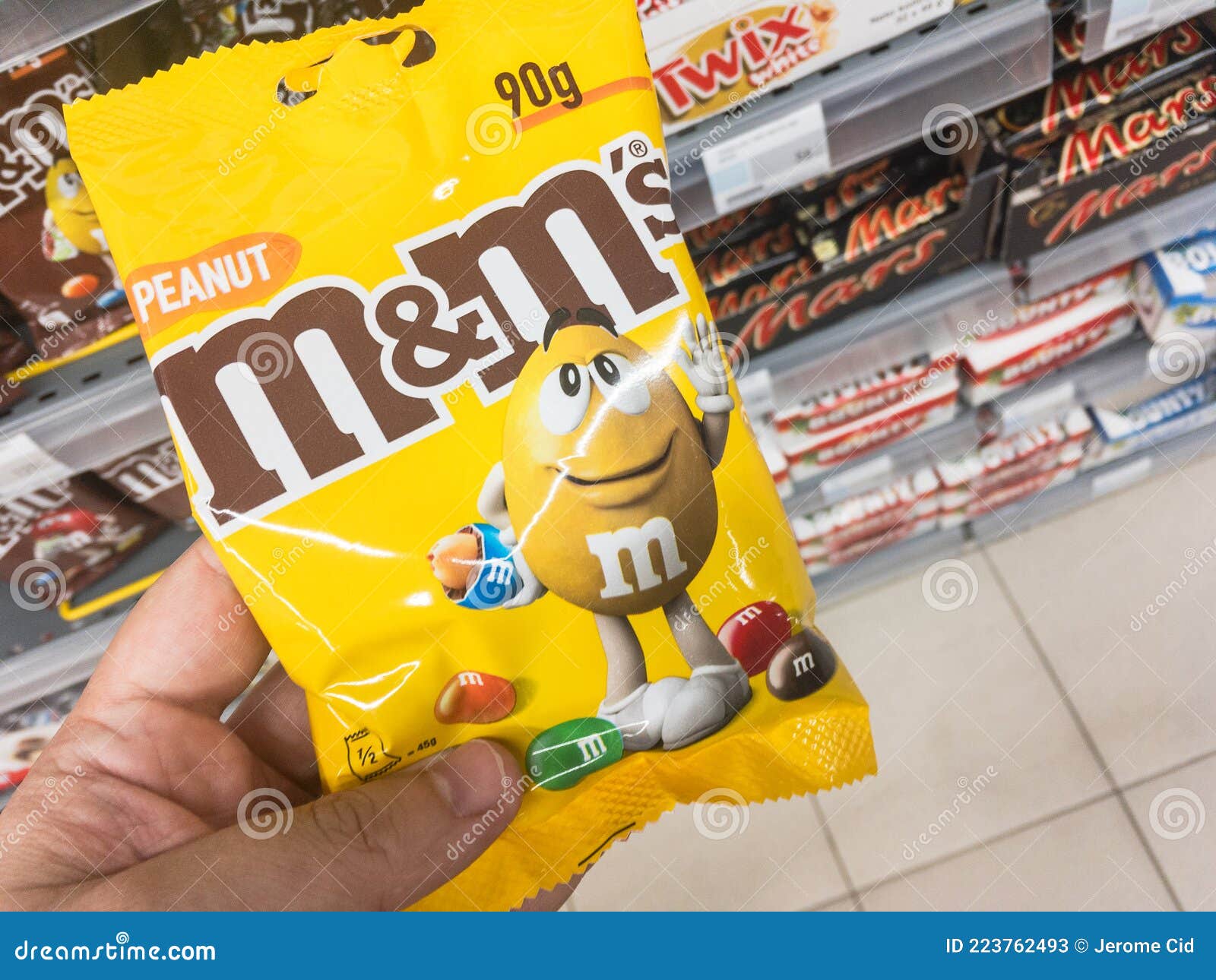 M&M`s Logo on a Pack of Peanut Flavored Dragees. Editorial Stock Photo -  Image of logo, dessert: 223762493