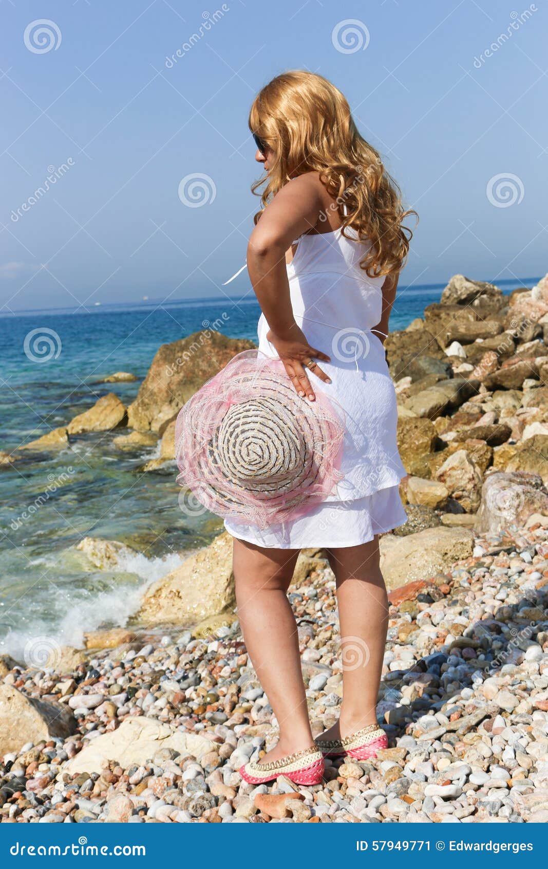 Bella Ragazza Alla Spiaggia Immagine Stock Immagine Di Isola Europa