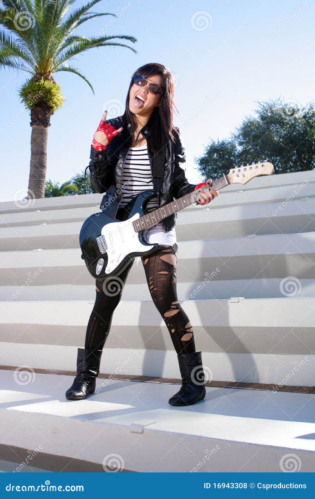 Bella Ragazza Con La Chitarra Elettrica (2) Fotografia Stock Immagine