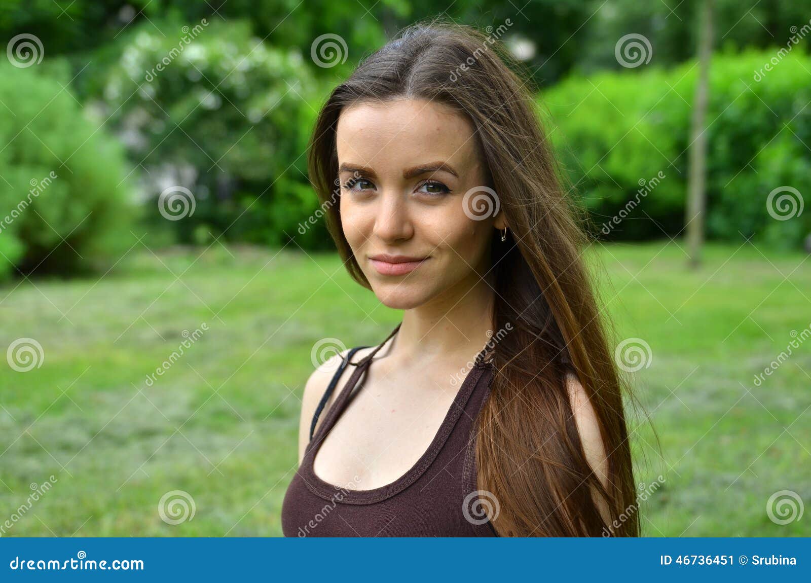 Bella ragazza russa immagine stock. Immagine di idoneità 46736451