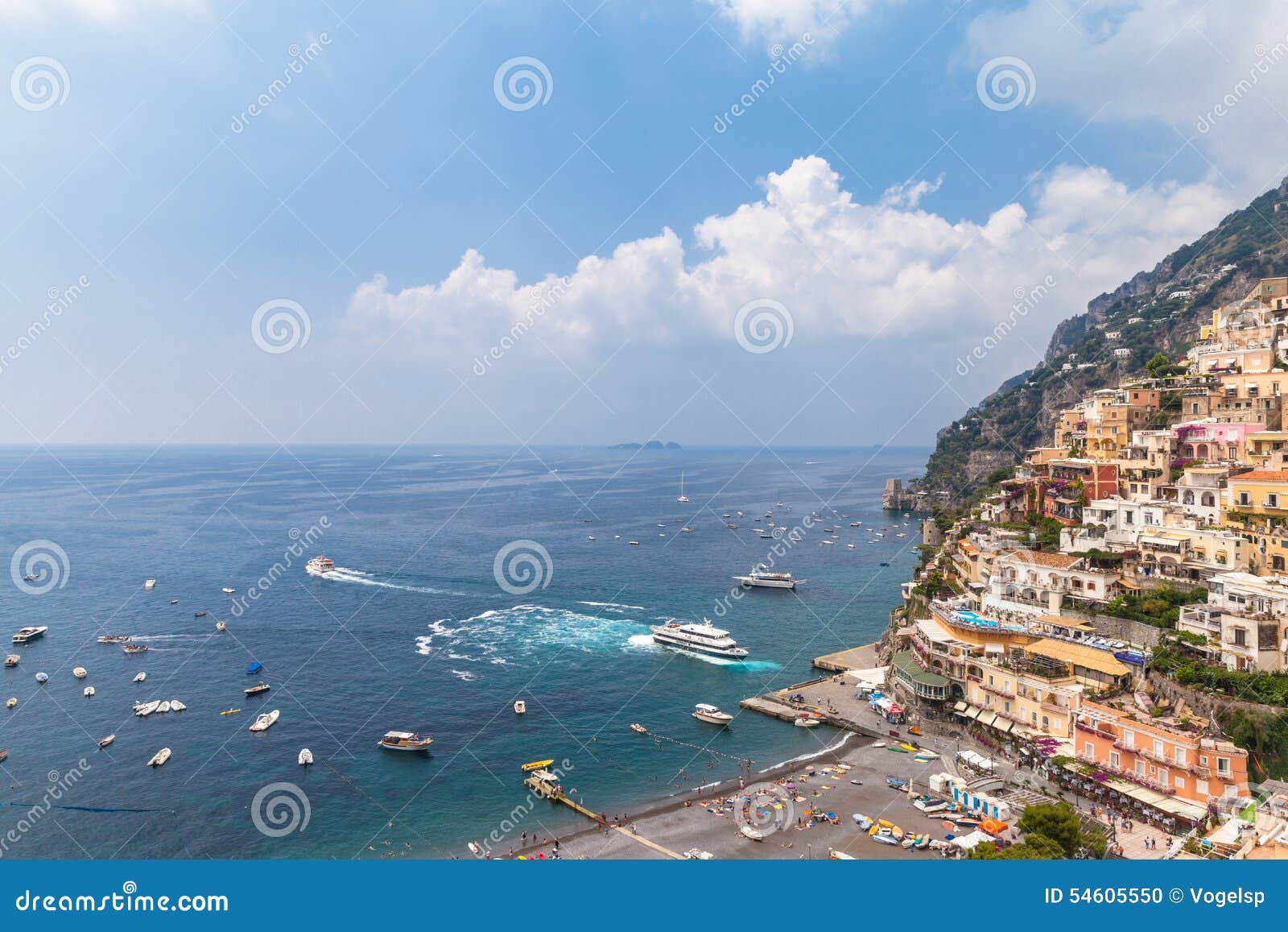 Bella vista di Positano fotografia stock. Immagine di architettura ...