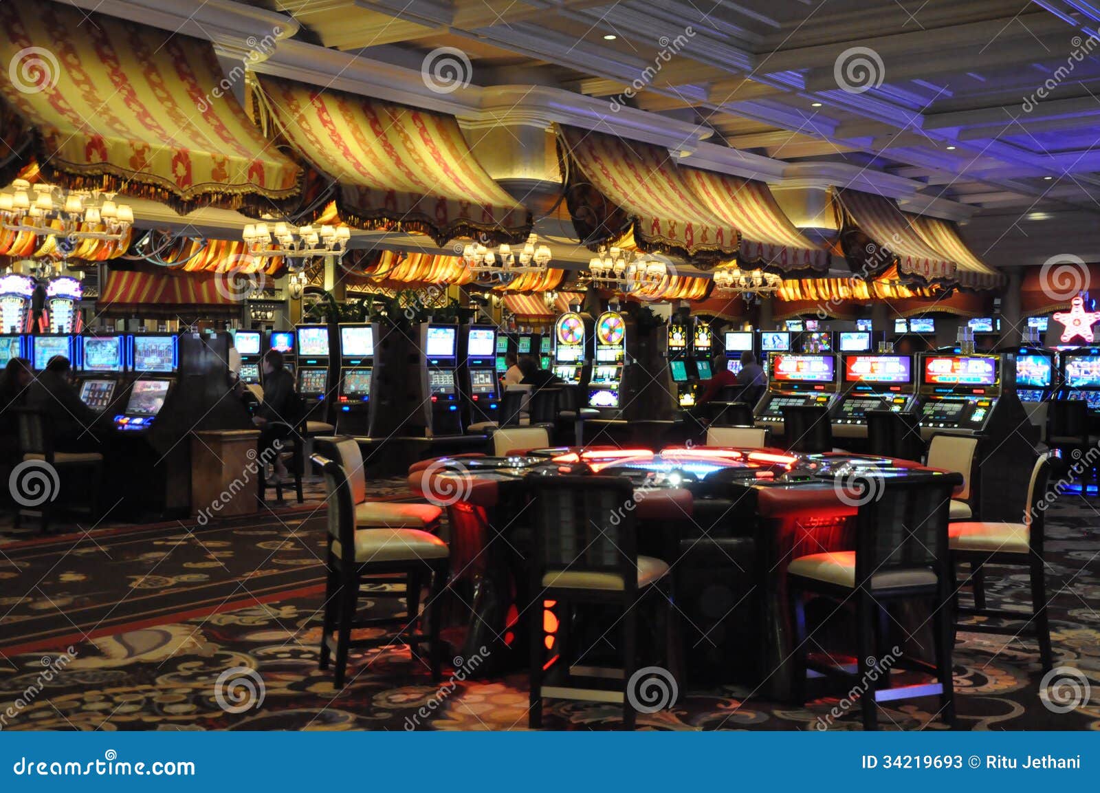 2,500+ Bellagio Casino Stock Photos, Pictures & Royalty-Free