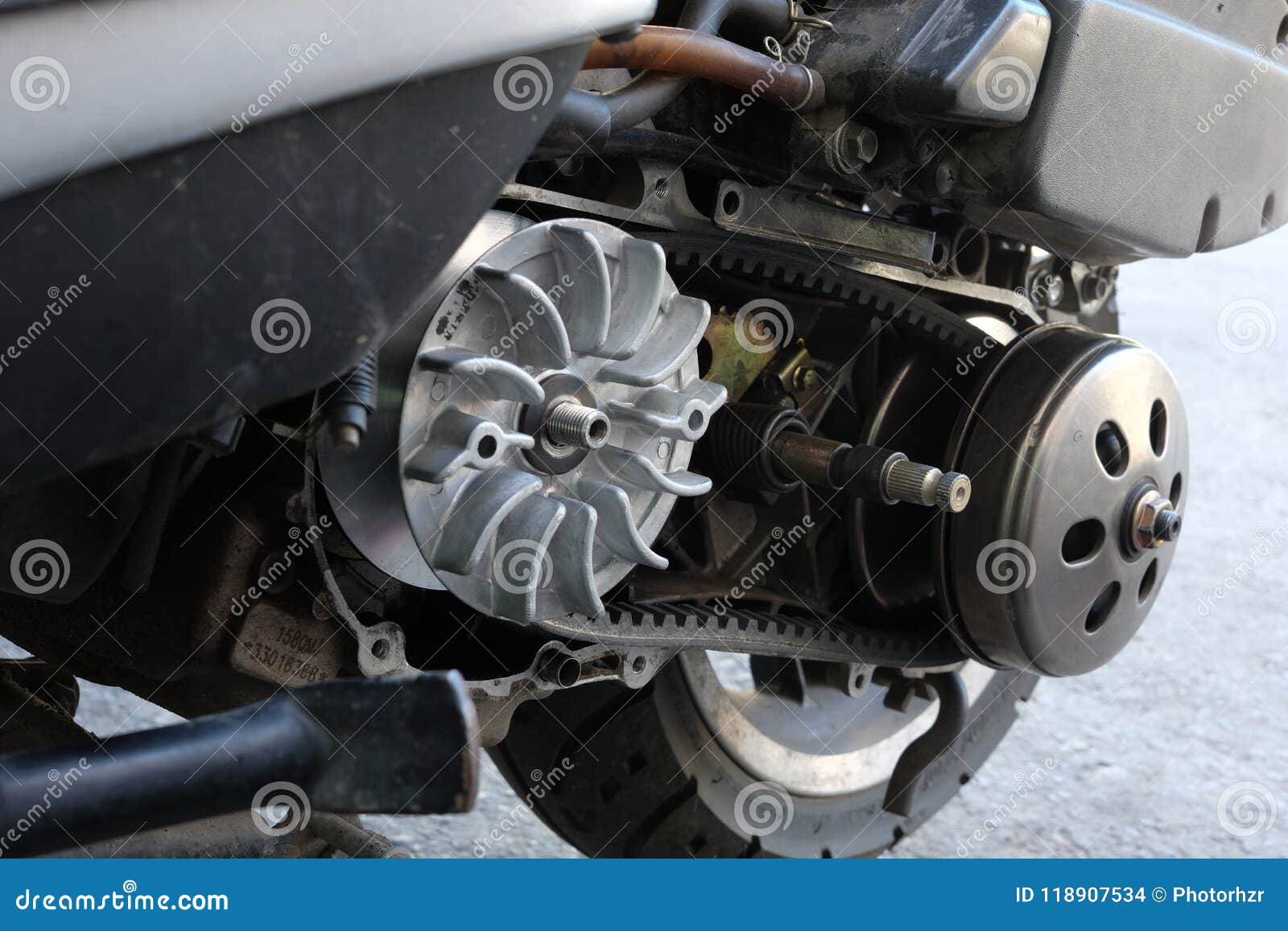 Belt Replacement Pulley Transmission on the Scooter. Continuously