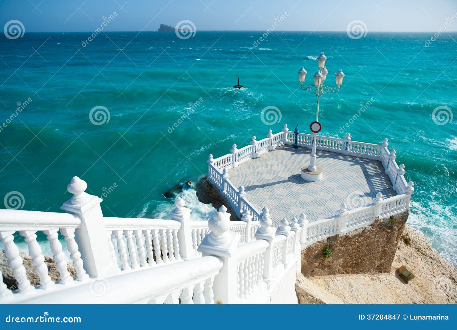 benidorm balcon del mediterraneo mediterranean sea