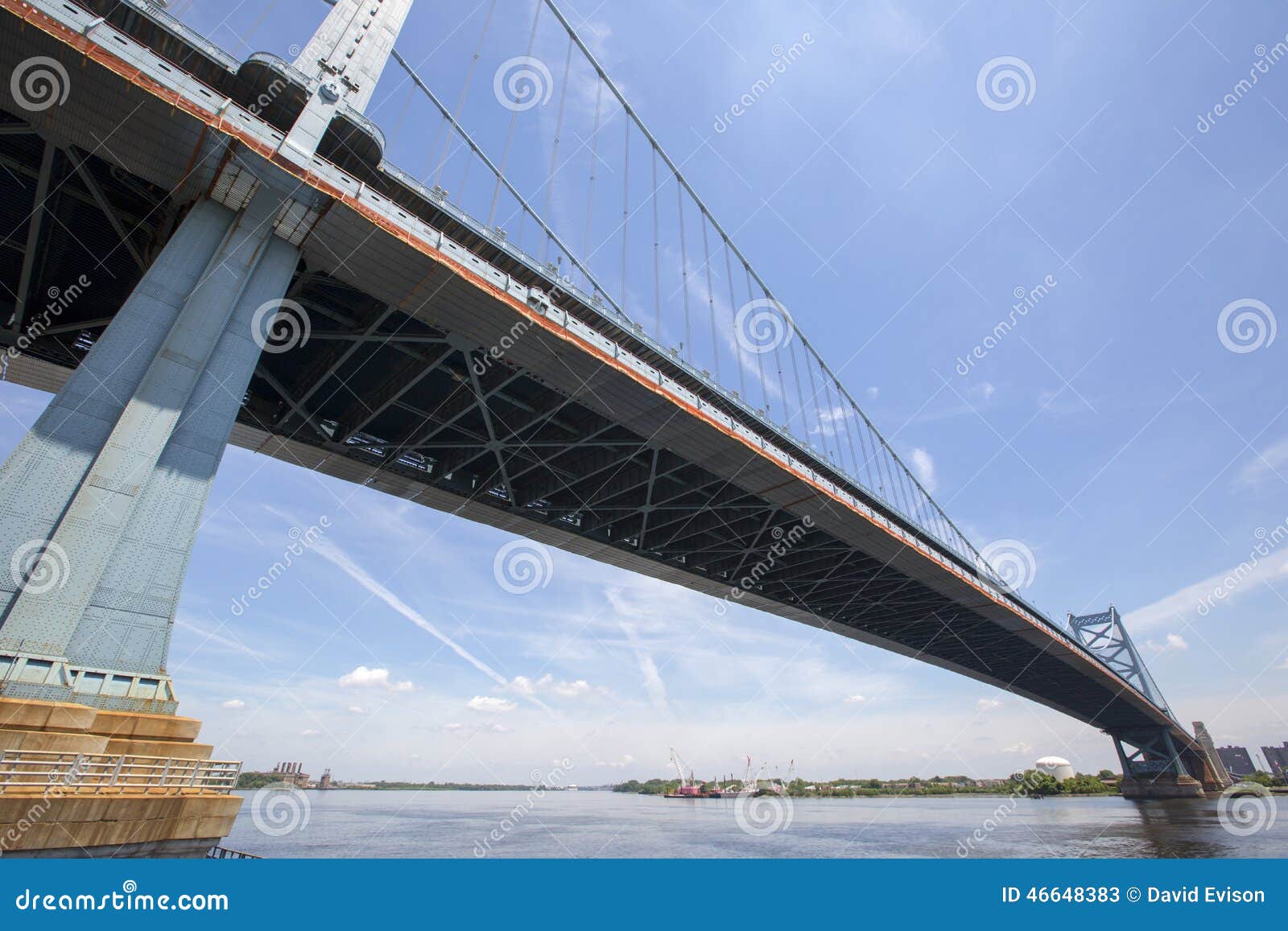 Benjamin Franklin bro. Benjamin Franklin Bridge i Philadelphia i Pennsylvania, Amerika