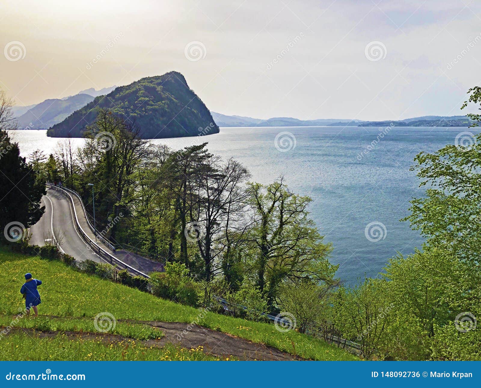 Berg Ba Rgenberg Buergenberg Of Burgenberg En De Bovenkant Van Ba Rgenstock Buergenstock Of Burgenstock Stock Foto Afbeelding Bestaande Uit Panoramisch Bezinning