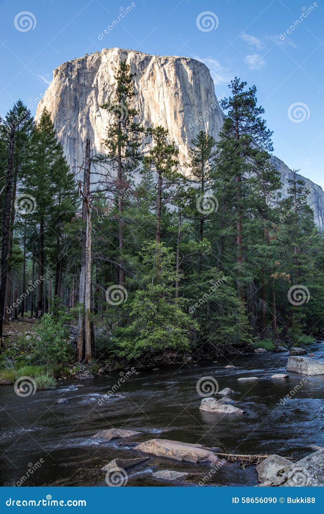 Berg El Capitan In Yosemite Nationalpark Vereinigte Staaten Stockfoto Bild Von Staaten Capitan
