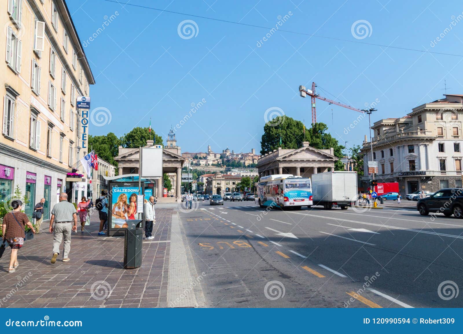 Centro storico di Città alta con il Seminario Vescovile Giovanni XXIII dal  di sopra, Bergamo, Lombardia, Italia, Europa Foto stock - Alamy