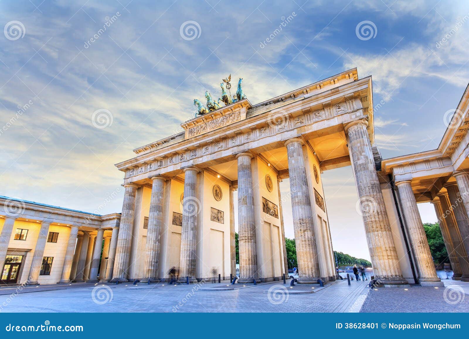 brandenburg gate - berlin - germany