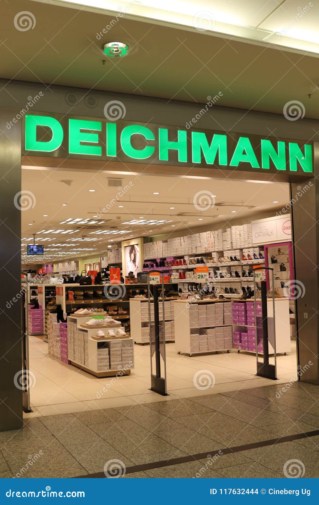 Deichmann store editorial stock image. Image of german - 117632444
