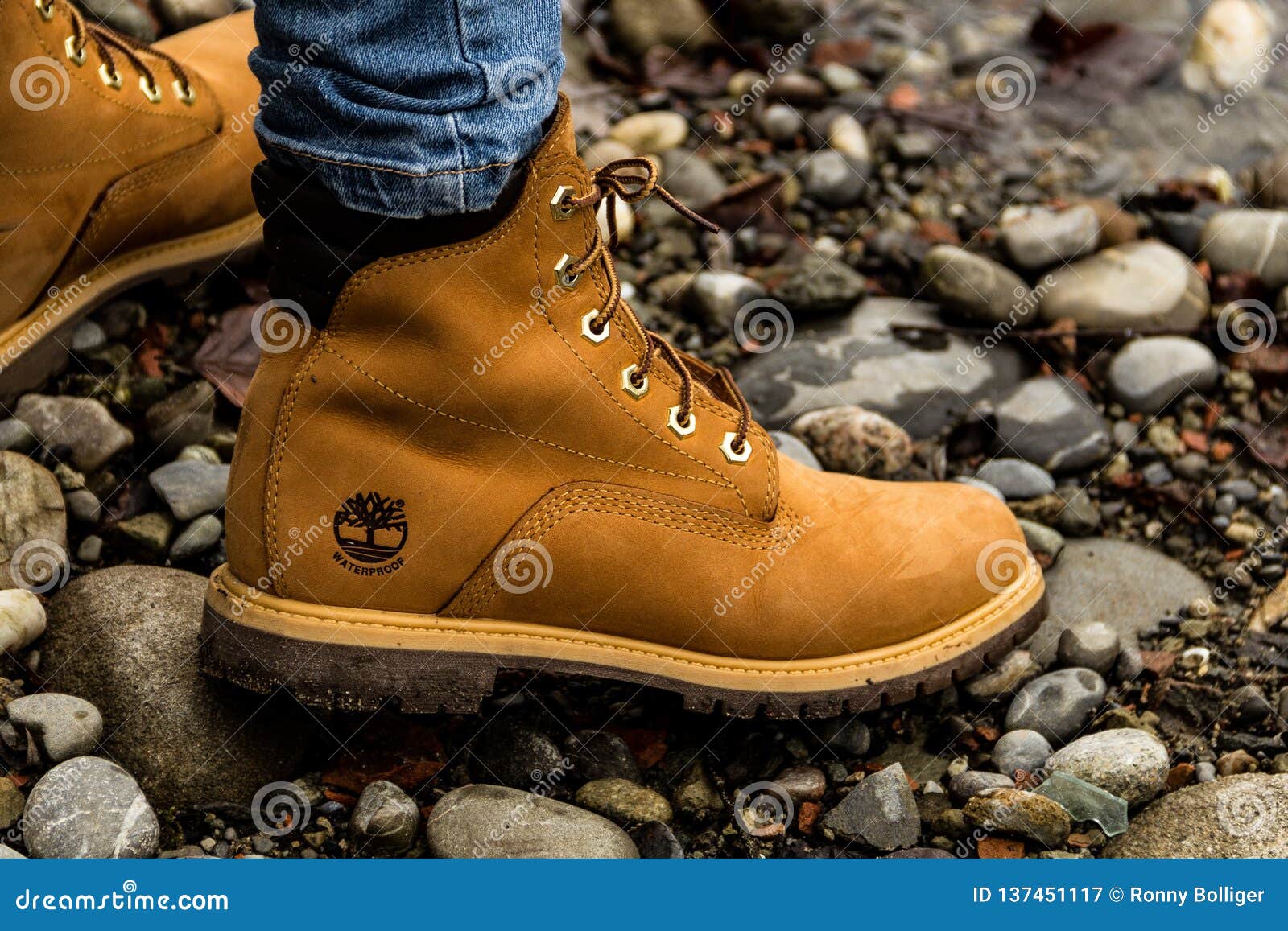 Bern, Switzerland,9.12.18: almost Ready. Close Up of Stylish Yellow Boot on  Female Leg Editorial Photography - Image of black, background: 137451117