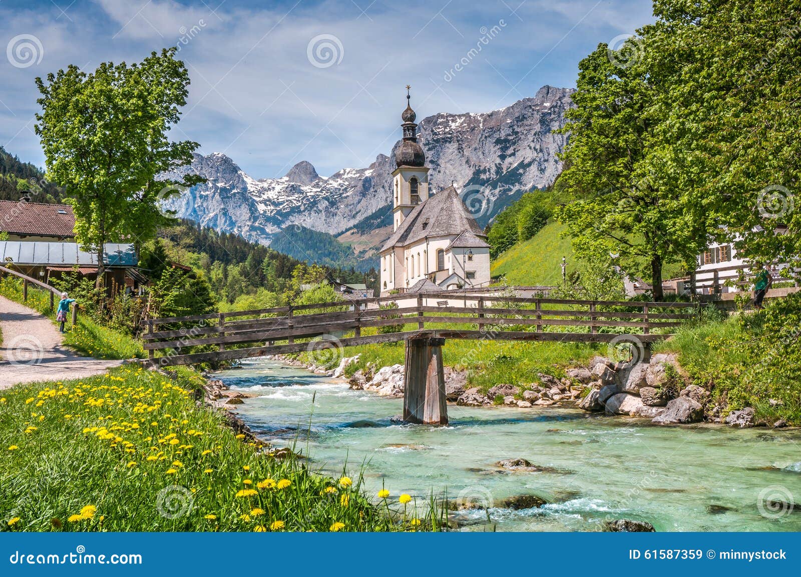 Beroemde Kerk In Het Idyllische Bergdorp Ramsau, Beieren, Duitsland Stock  Afbeelding - Image Of Bloesem, Alpen: 61587359