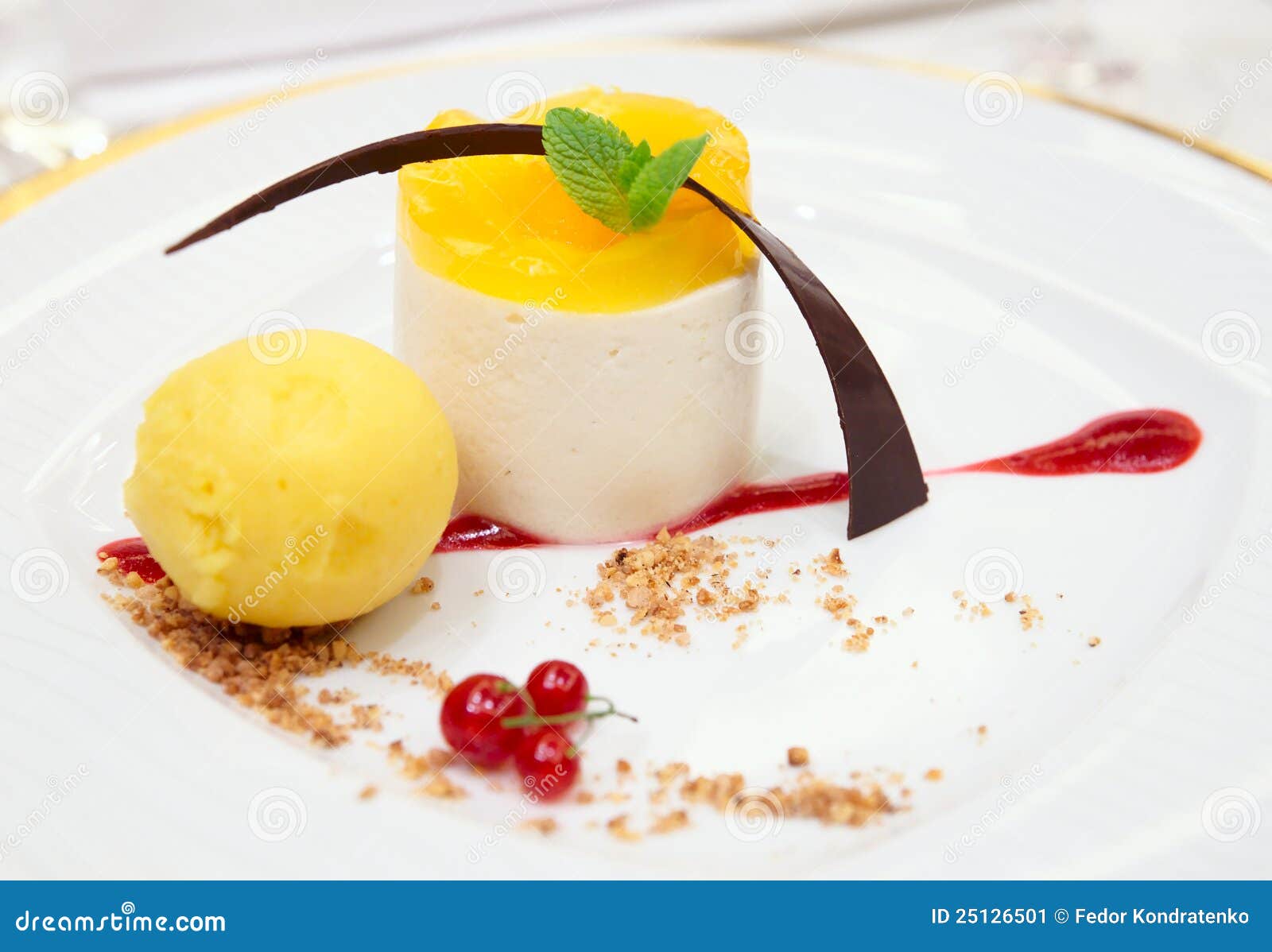 Berry dessert in plate stock image. Image of confectionary 25126501